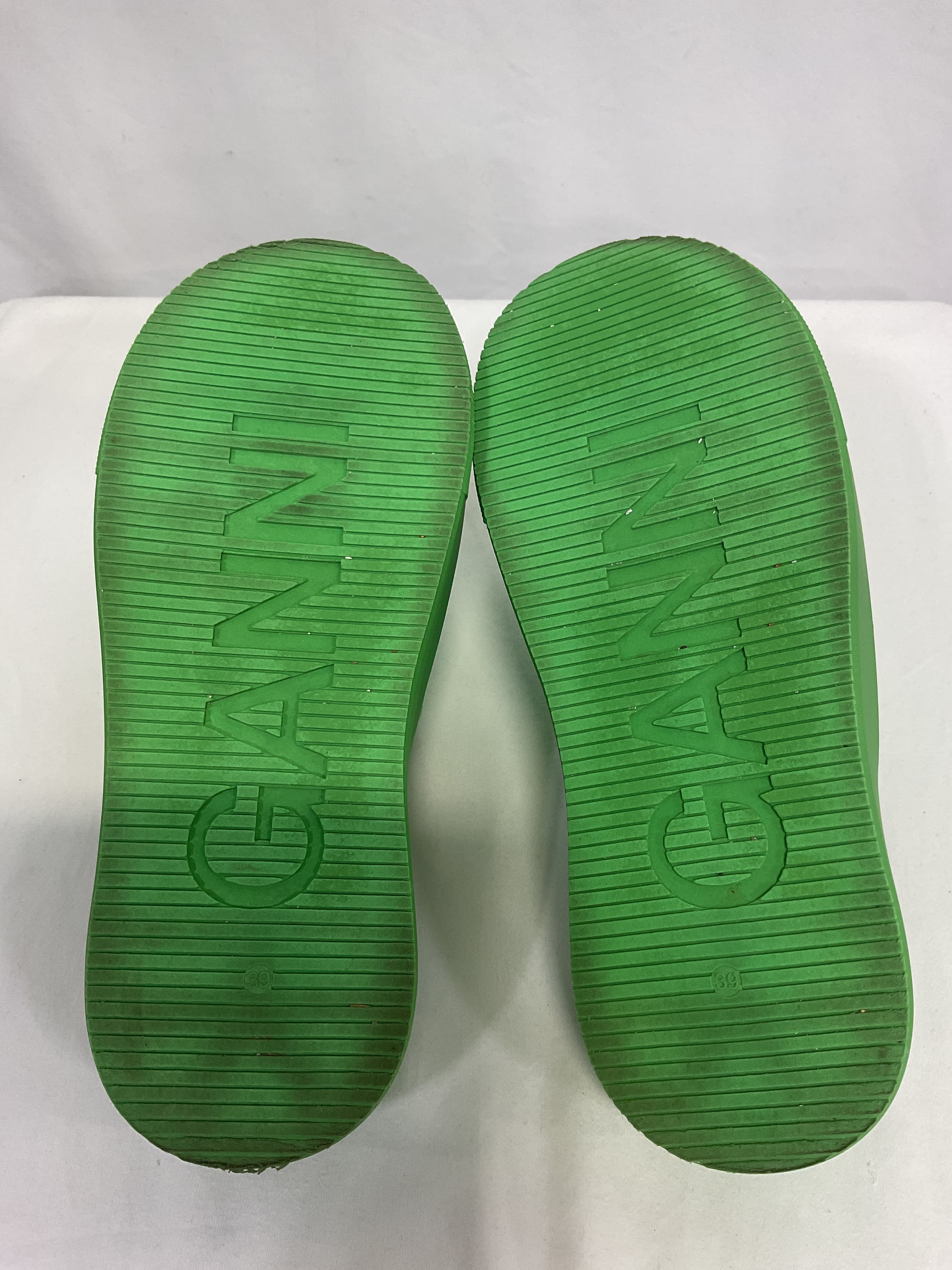 Logo-Embossed Vegan Leather Platform Slides - Image 4