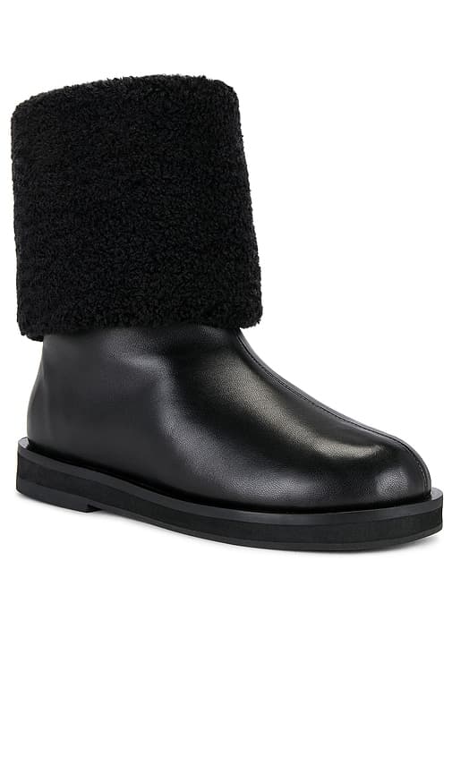 Meribel Boot In Black - Image 1
