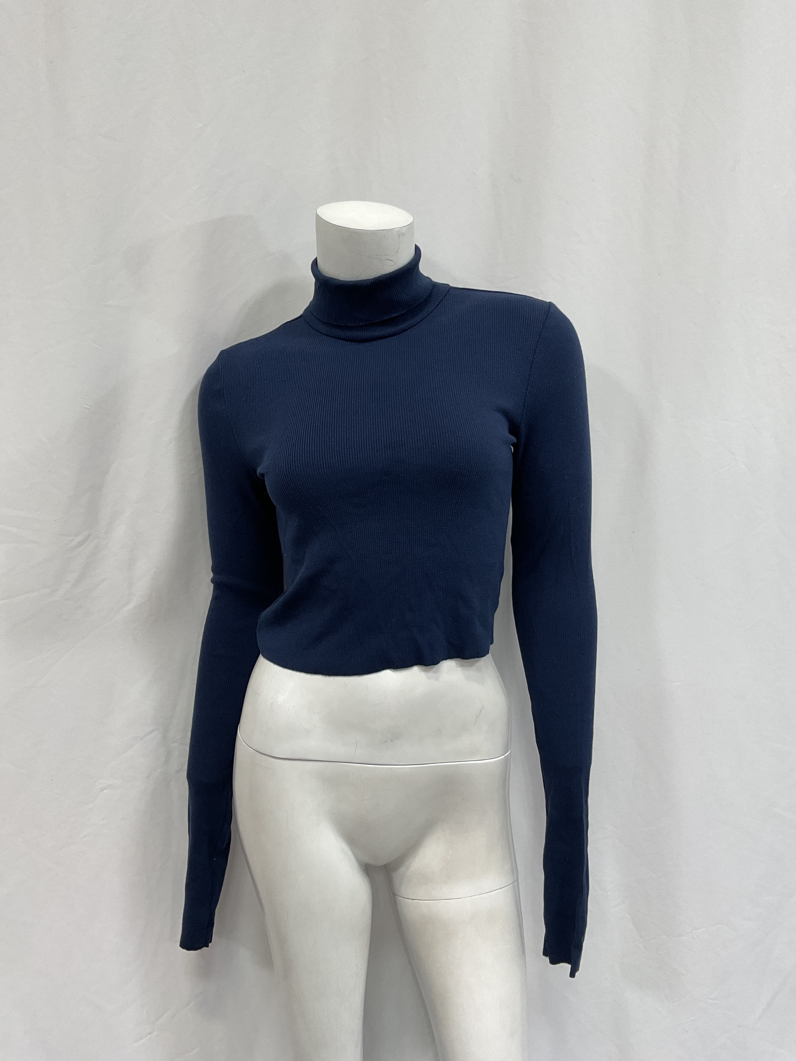 Cropped Fitted Turtleneck Top In Navy - Image 3