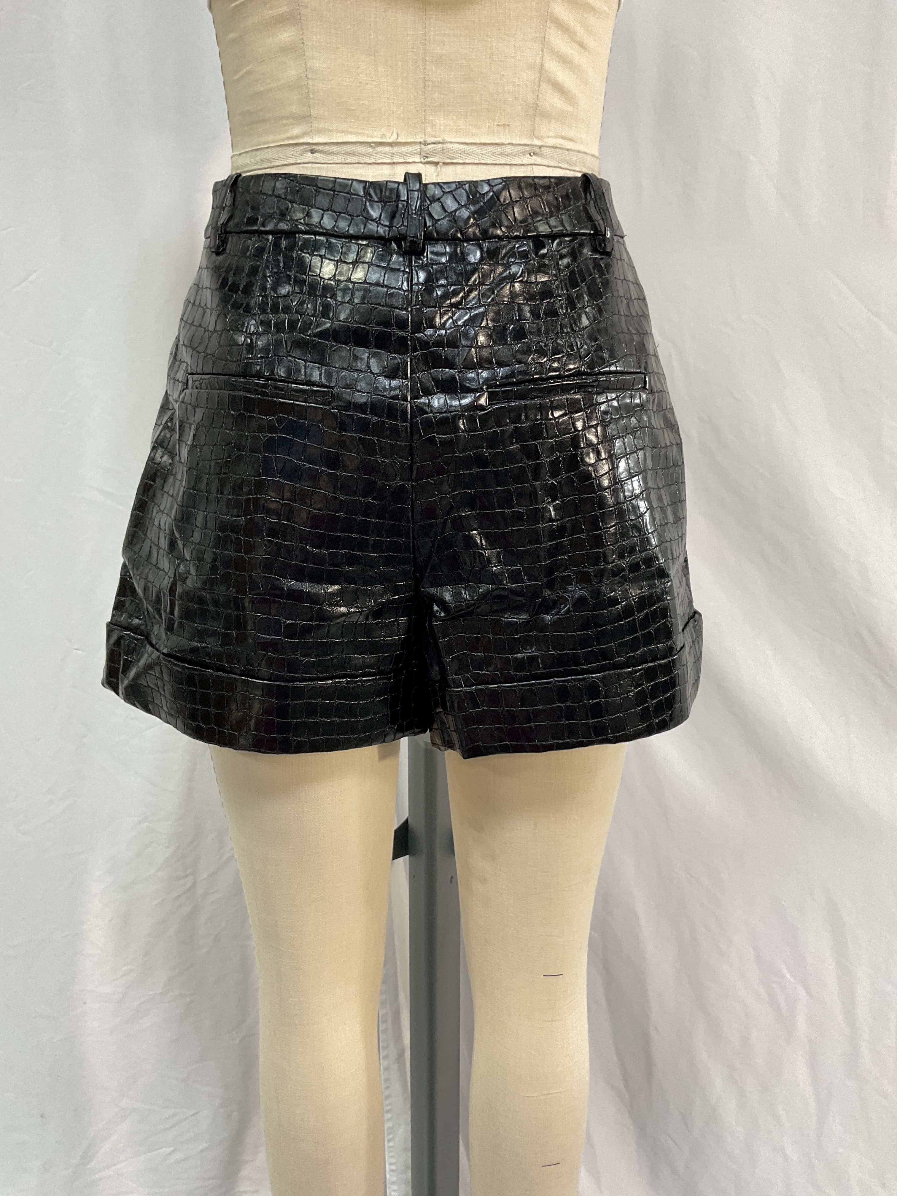 Mini Shorts - Image 4