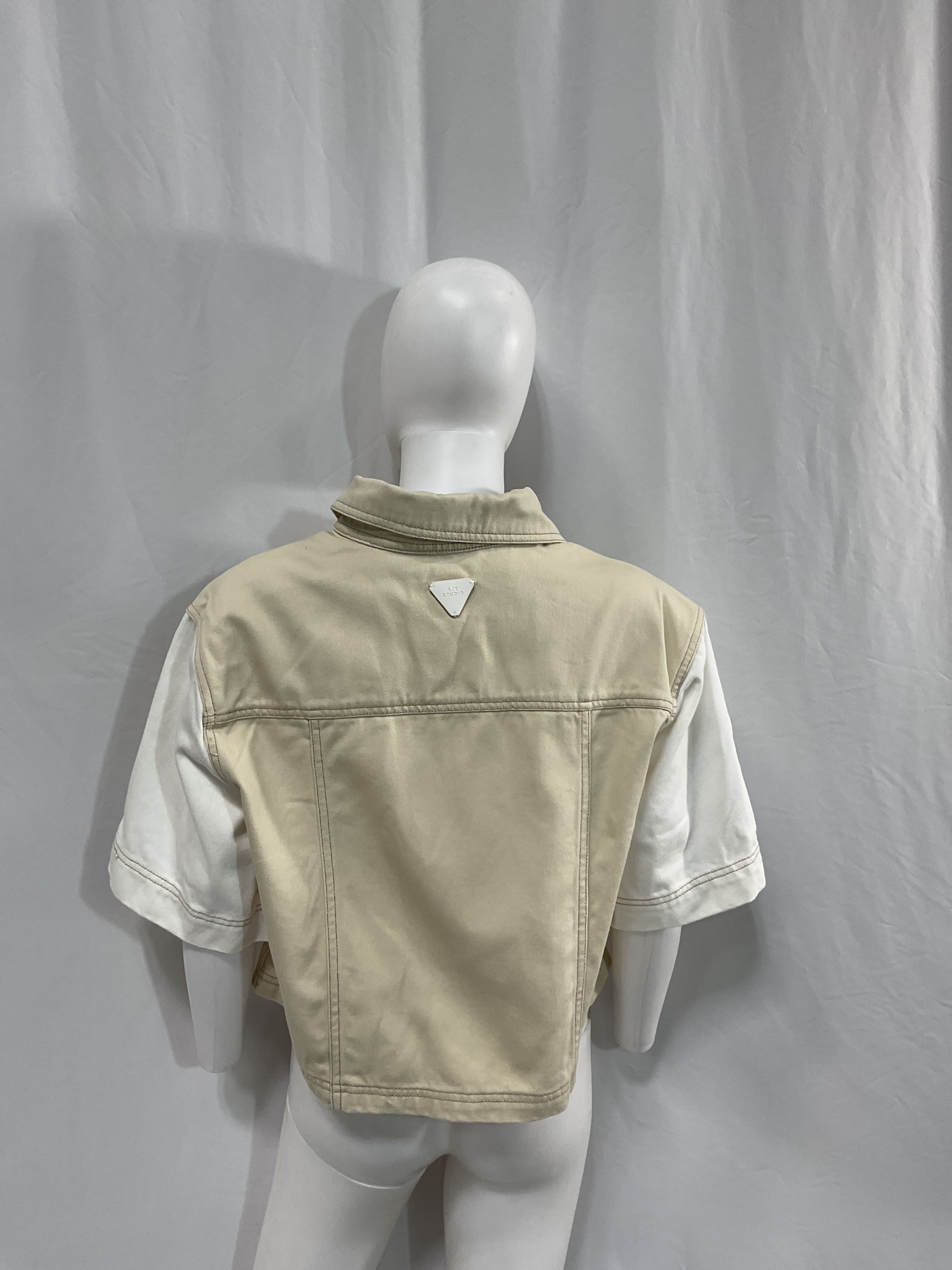 Sadie Cropped Denim Shirt - Image 3