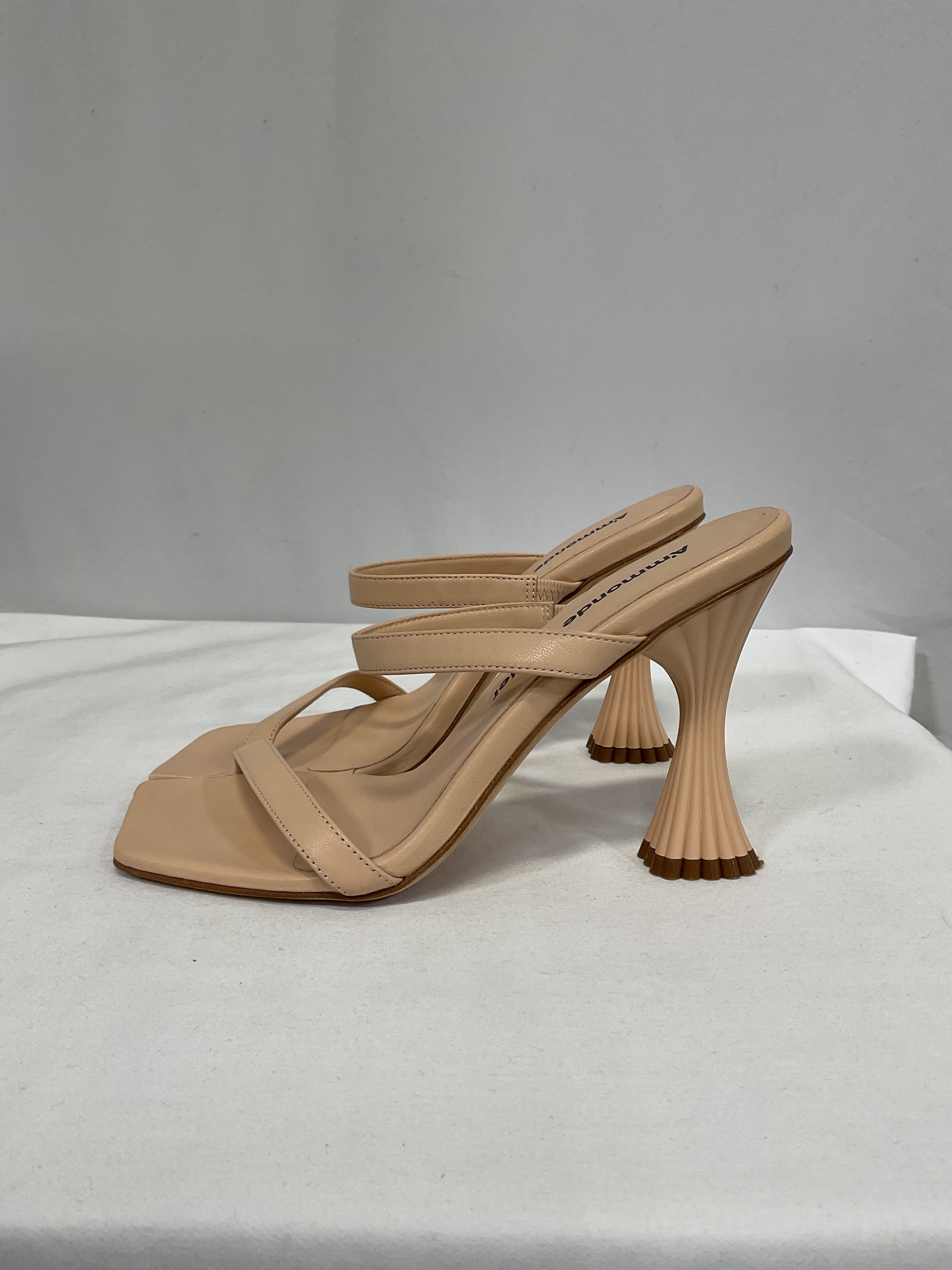 Andrea 100 Sandals In Nude - Image 2