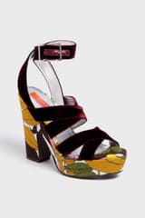 Big Flower Rose Medal Wedge - Image 1