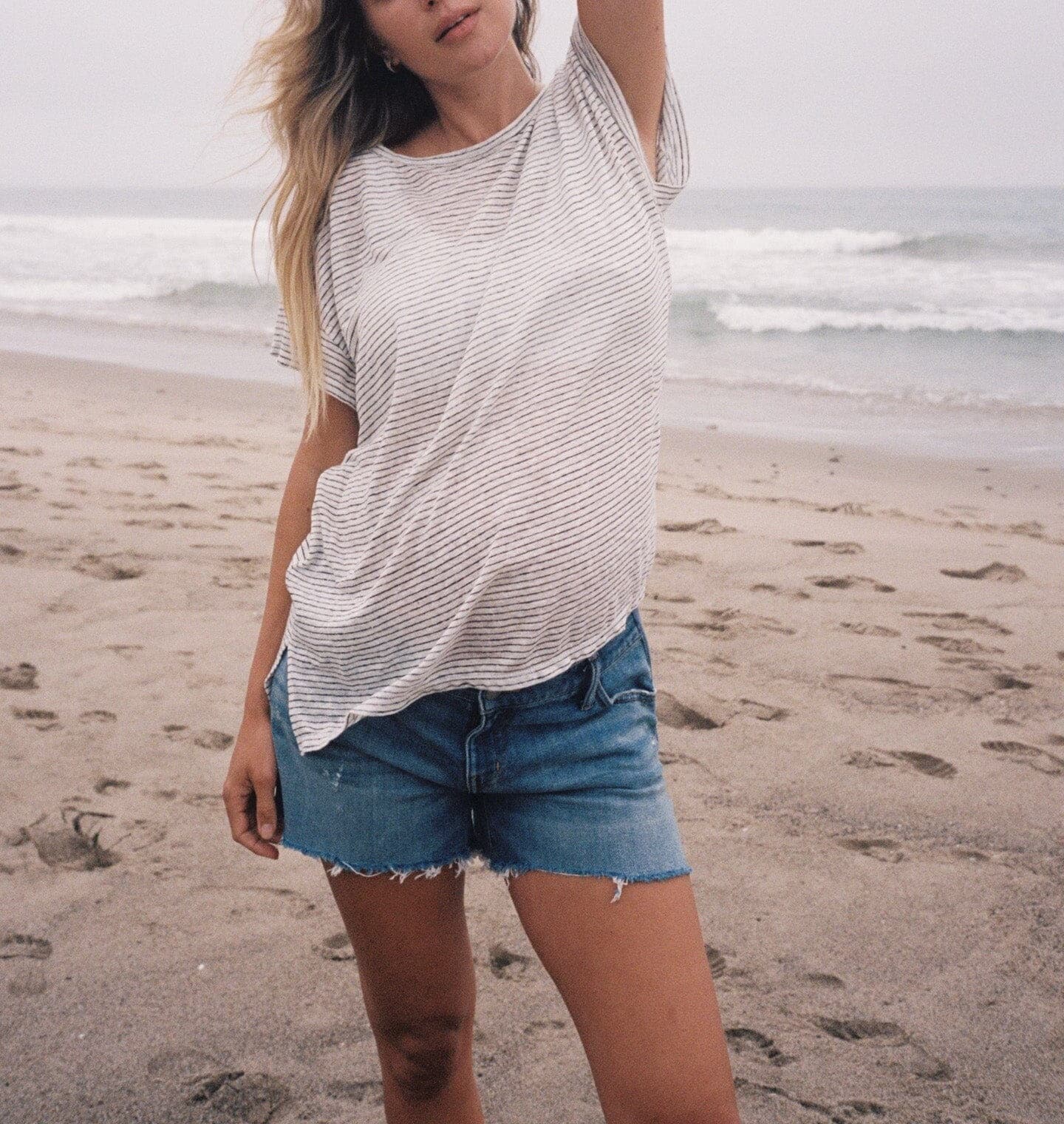 The Everyday Linen Tee - Image 1