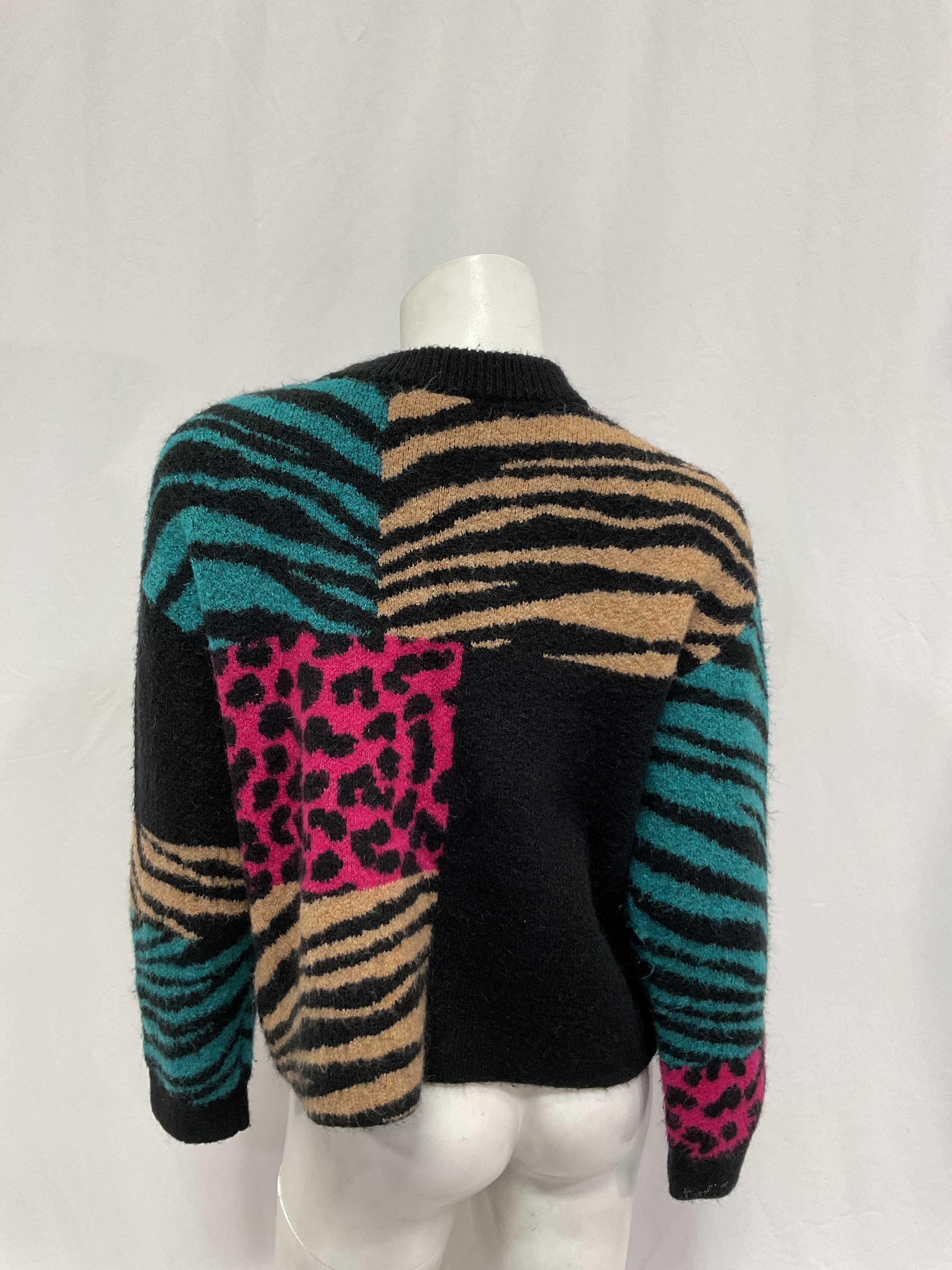 Kylie Pullover - Image 3