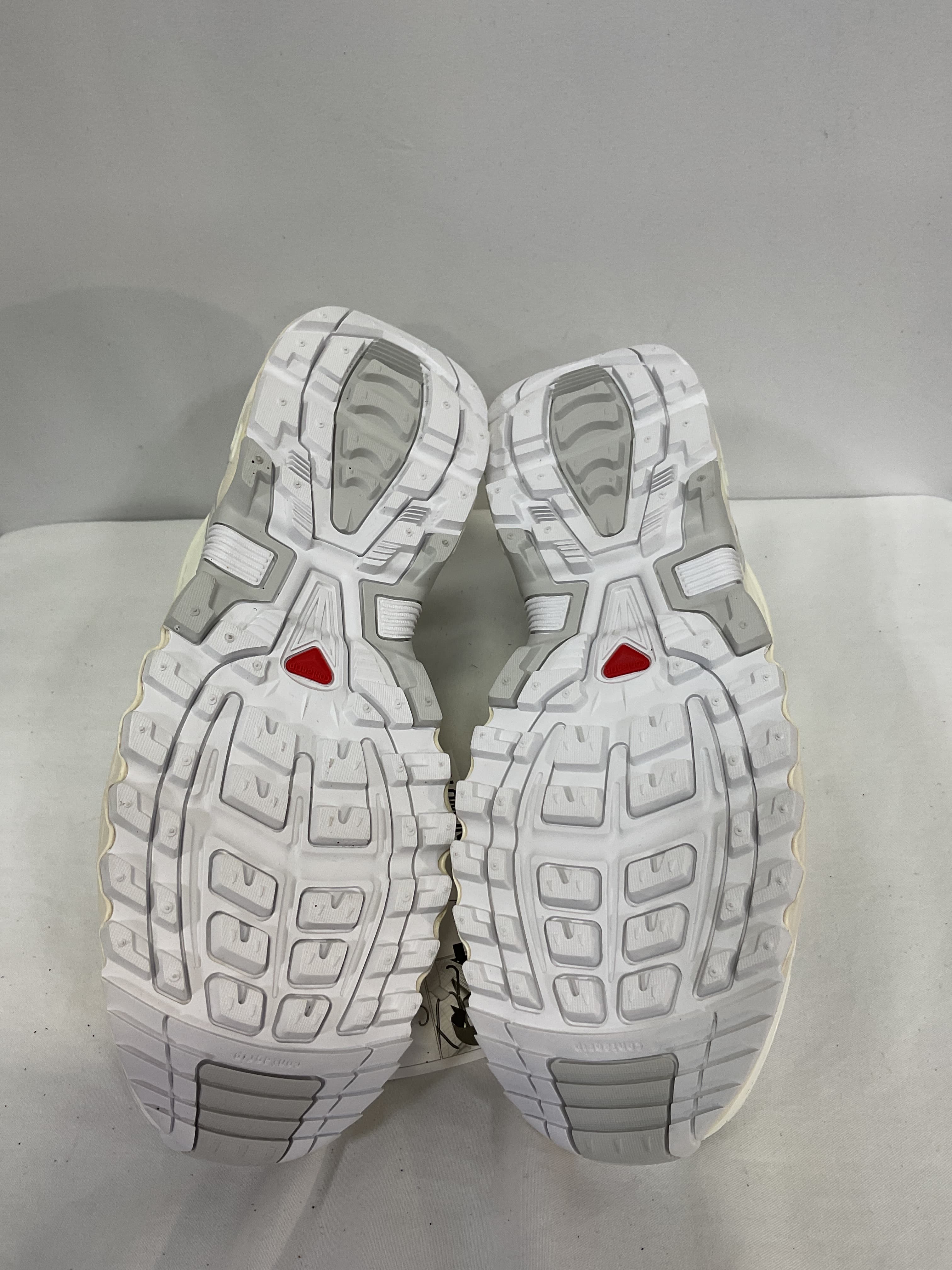 White & Silver Acs Pro Sneakers - Image 2