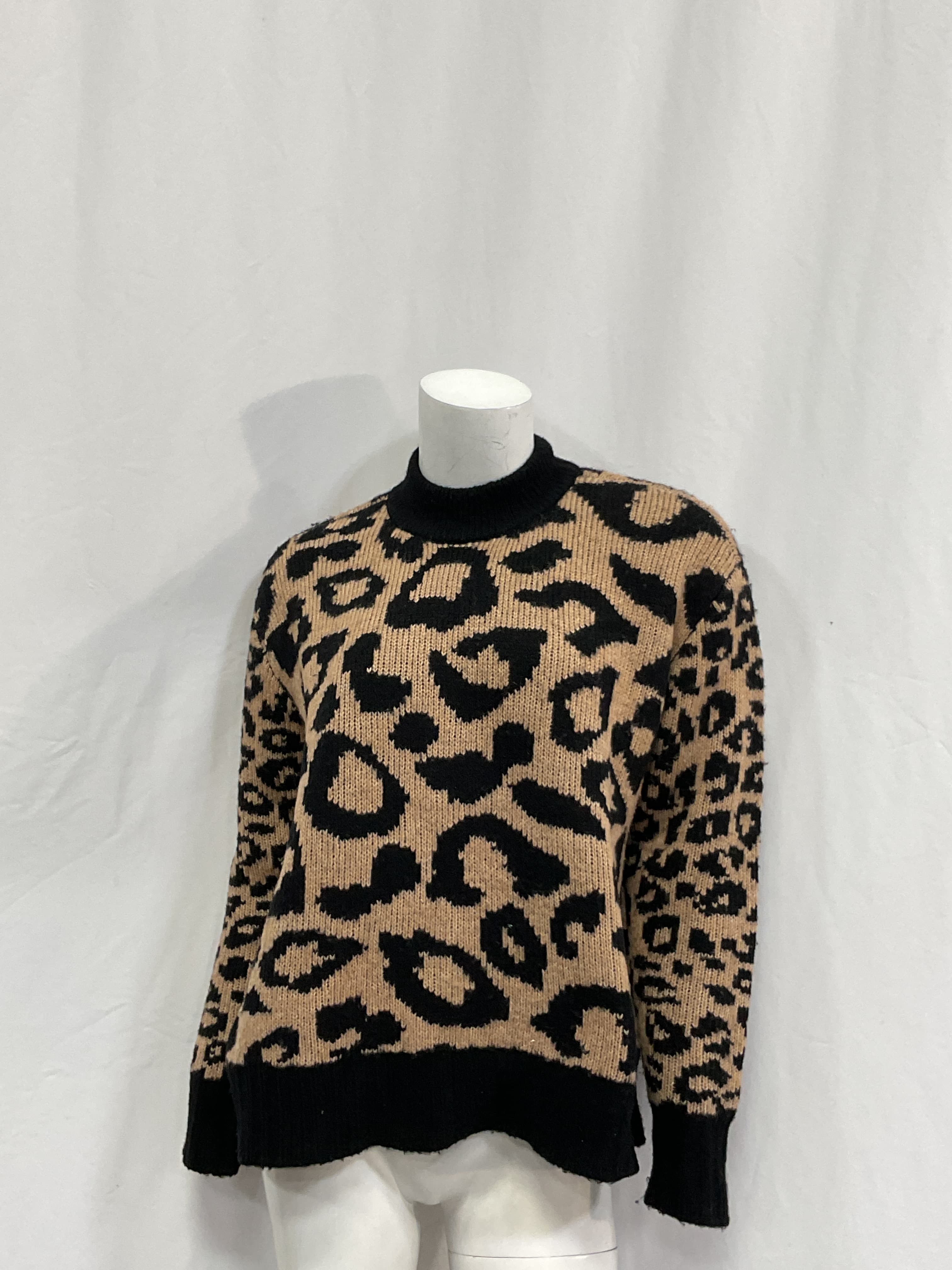 Leopard Siri Sweater - Image 3