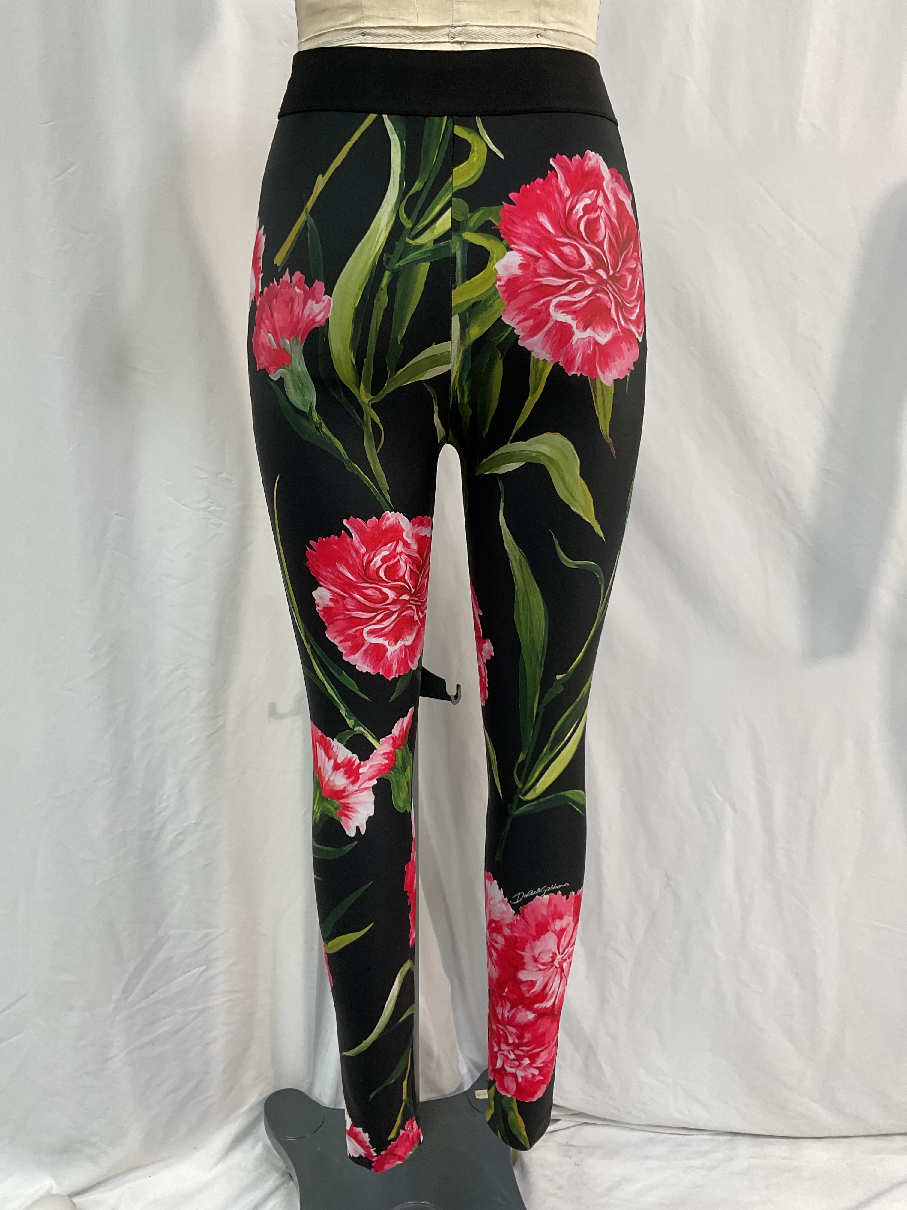Carnation Legging In Garofani & Nero - Image 2