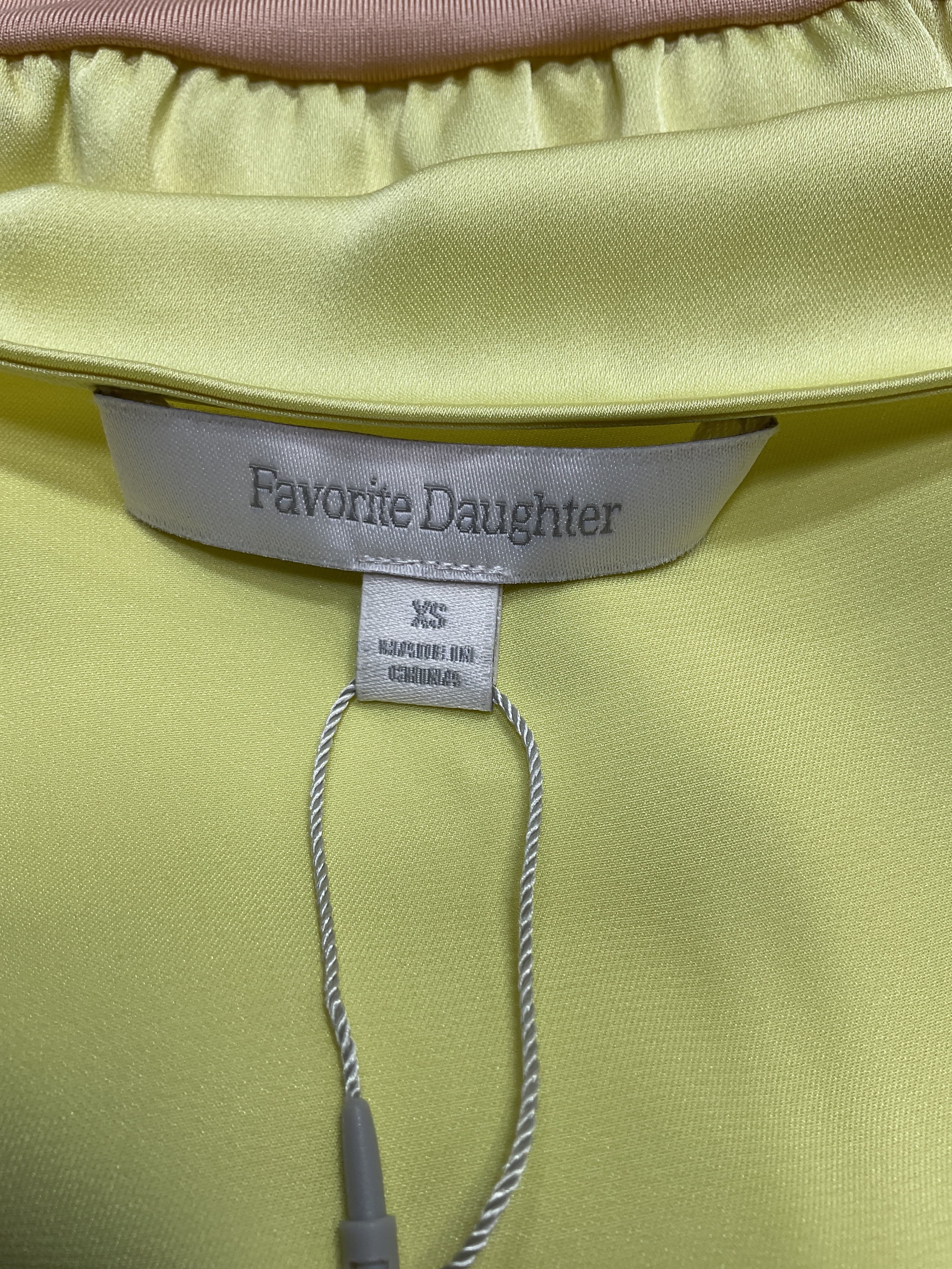 The Sleeveless Date Blouse - Image 3