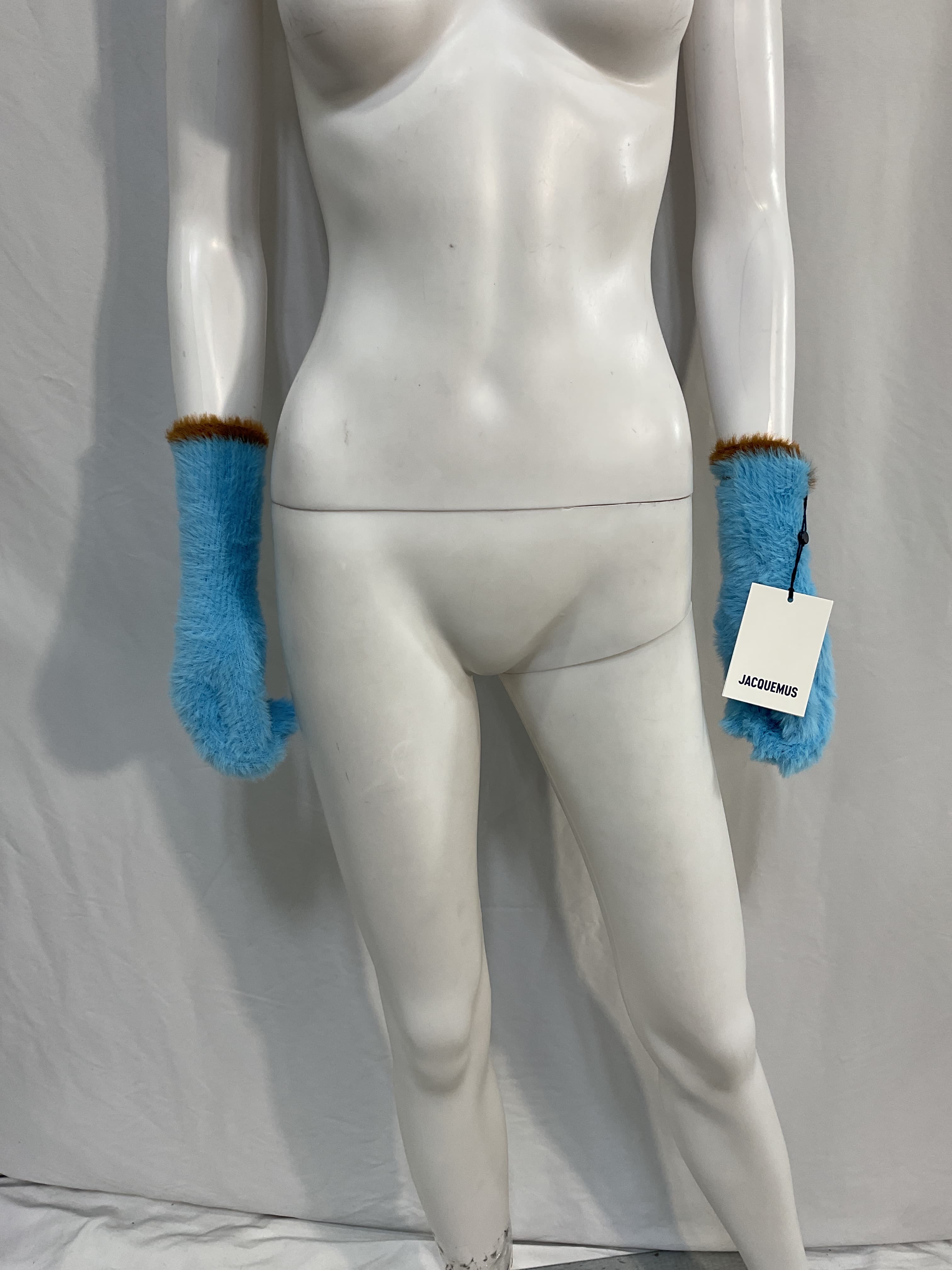 Les Gants Neve - Image 2