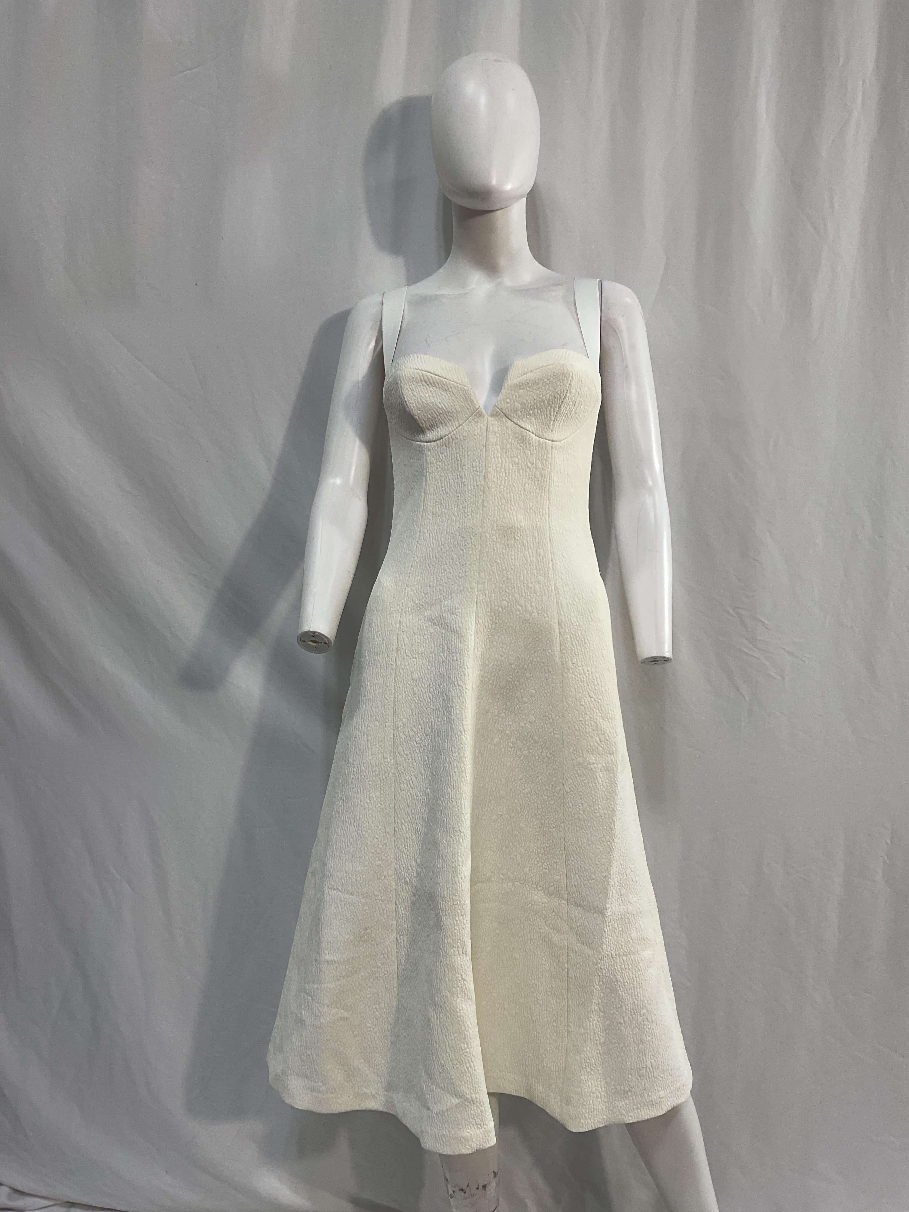 Calla Cloqu Midi Dress - Image 4