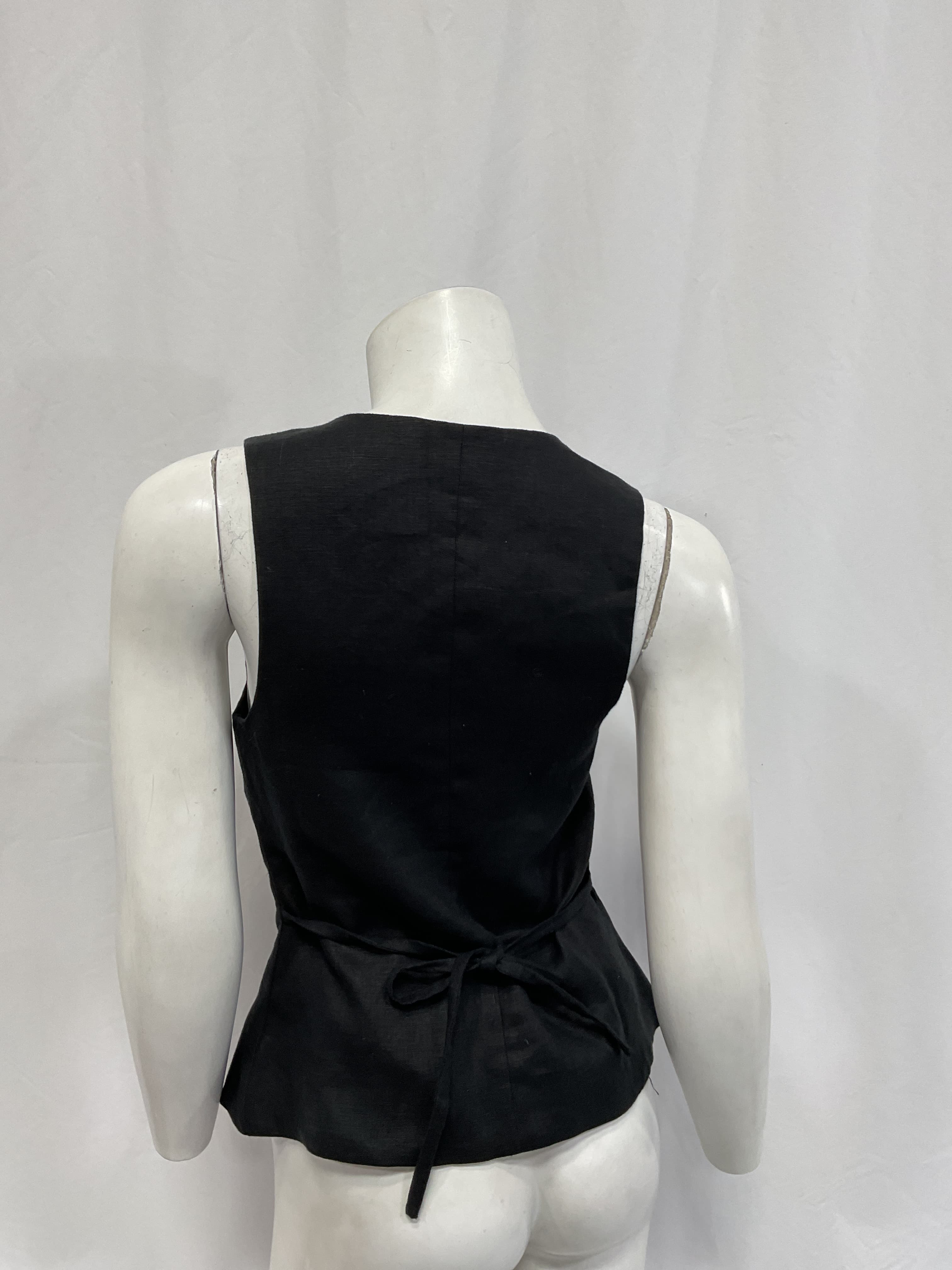 Stanze Vest In Black - Image 4