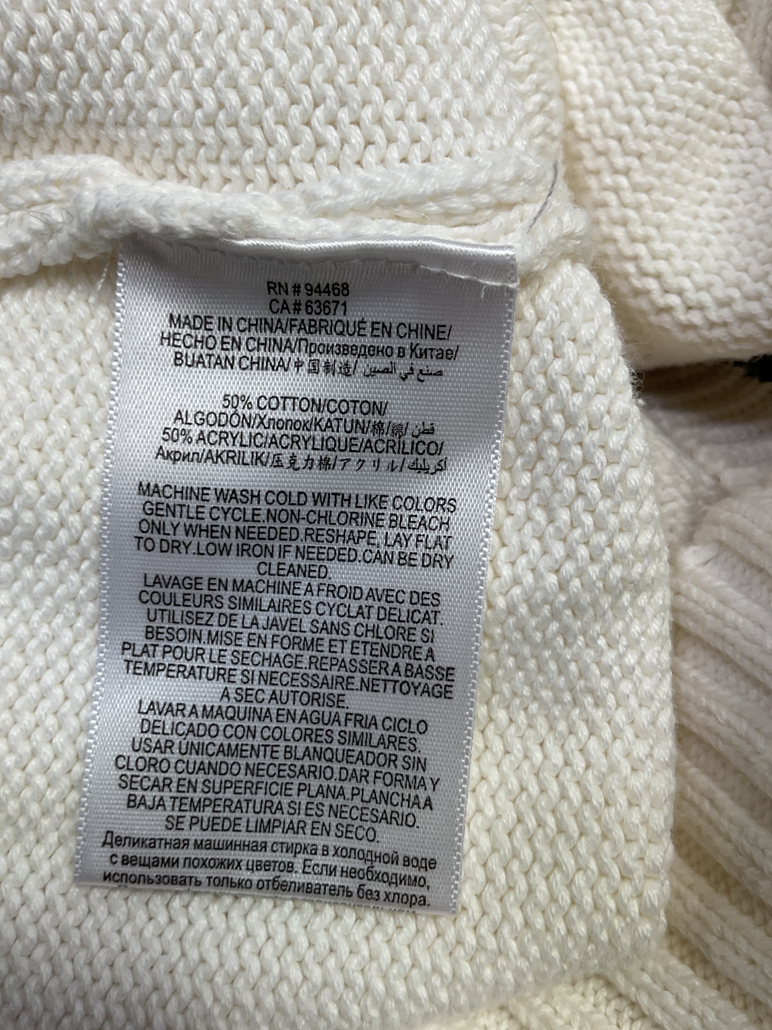V Neck Cable Sweater In Sweet Cream & Black - Image 3