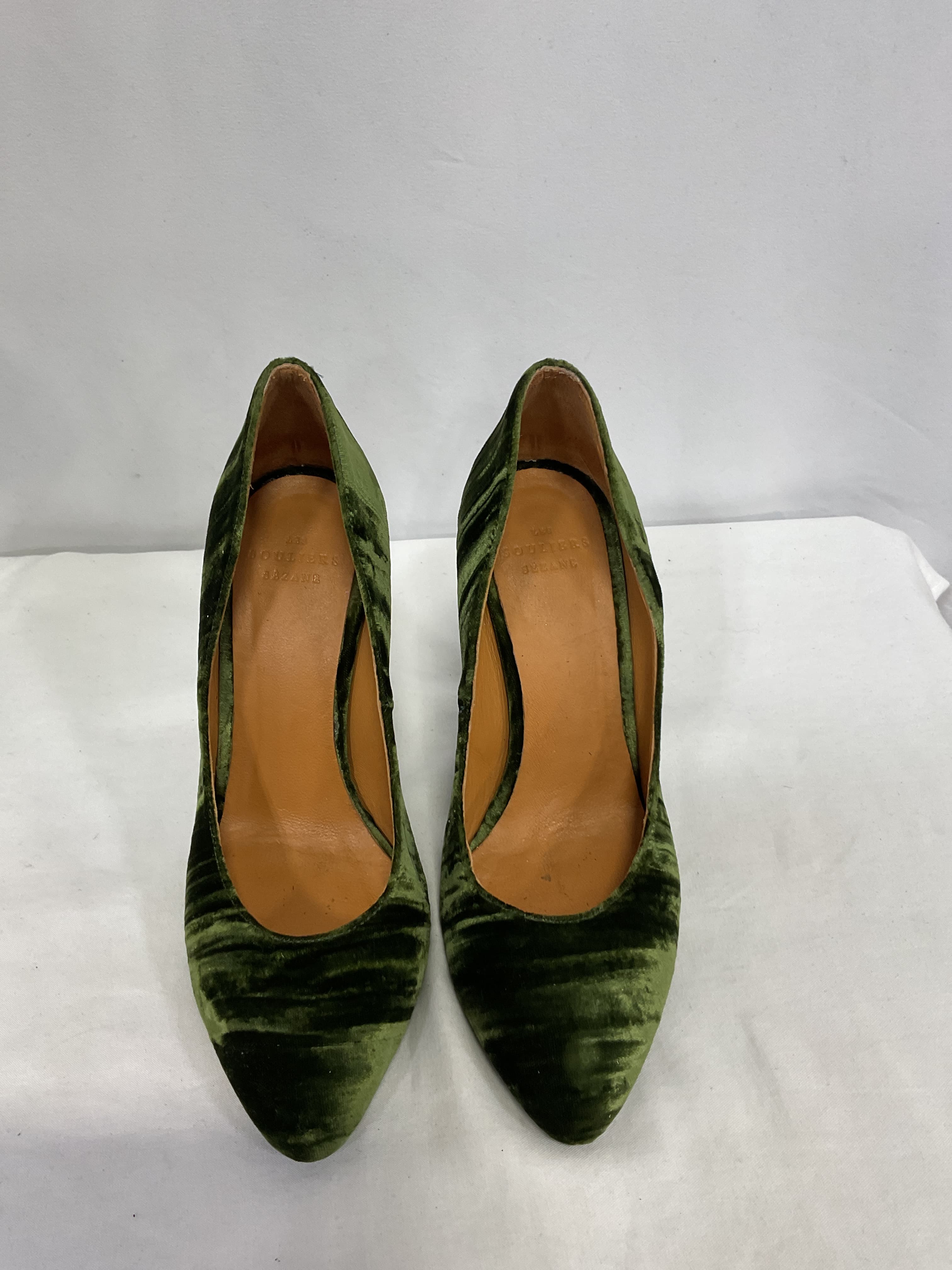 High Magda Court Shoe - Image 4