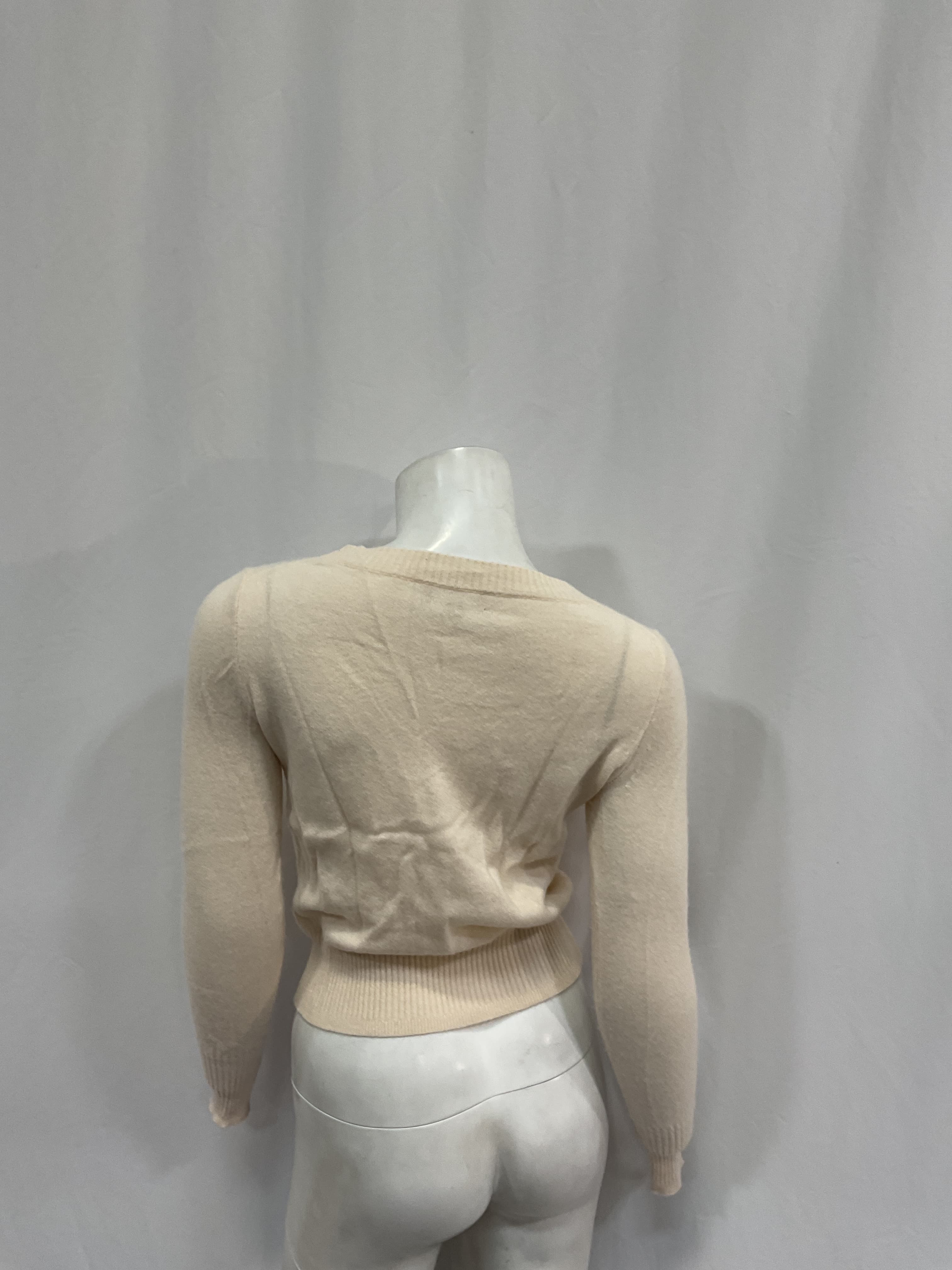 Cashmere Cropped V-Neck Sweater - Image 3