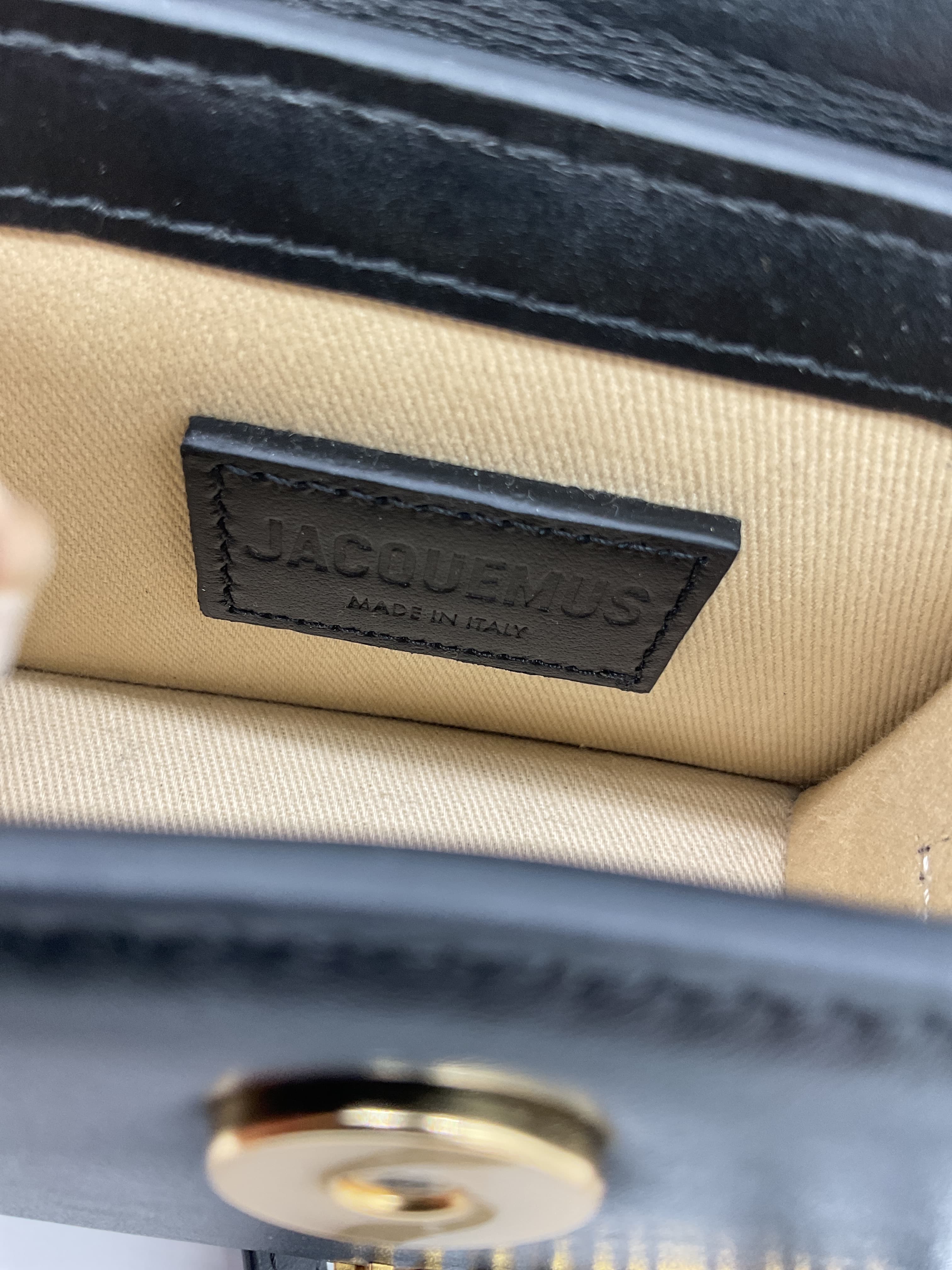 Le Chiquito Bag In Black - Image 3