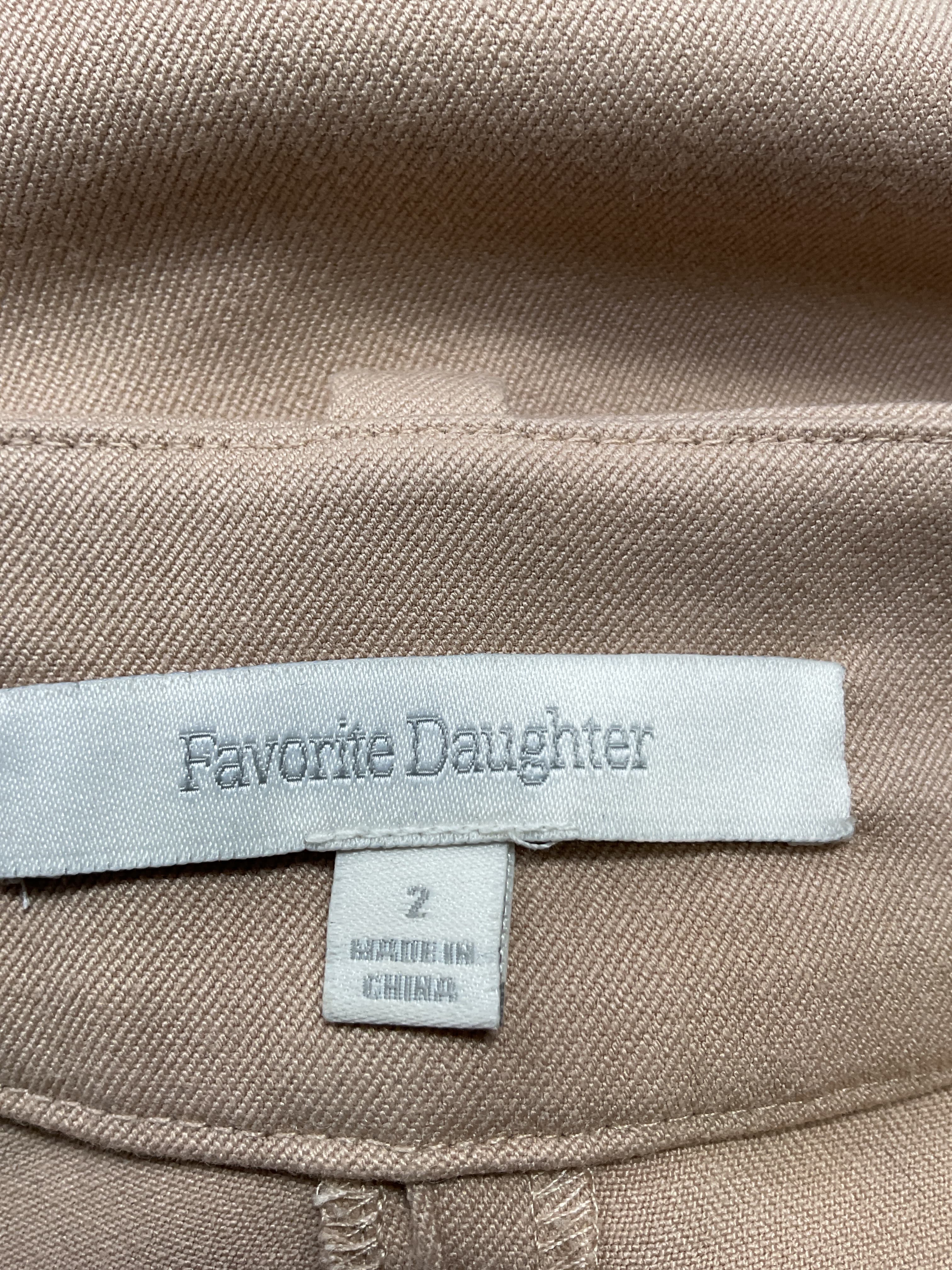 The Favorite Pant Shortie In Beige - Image 4