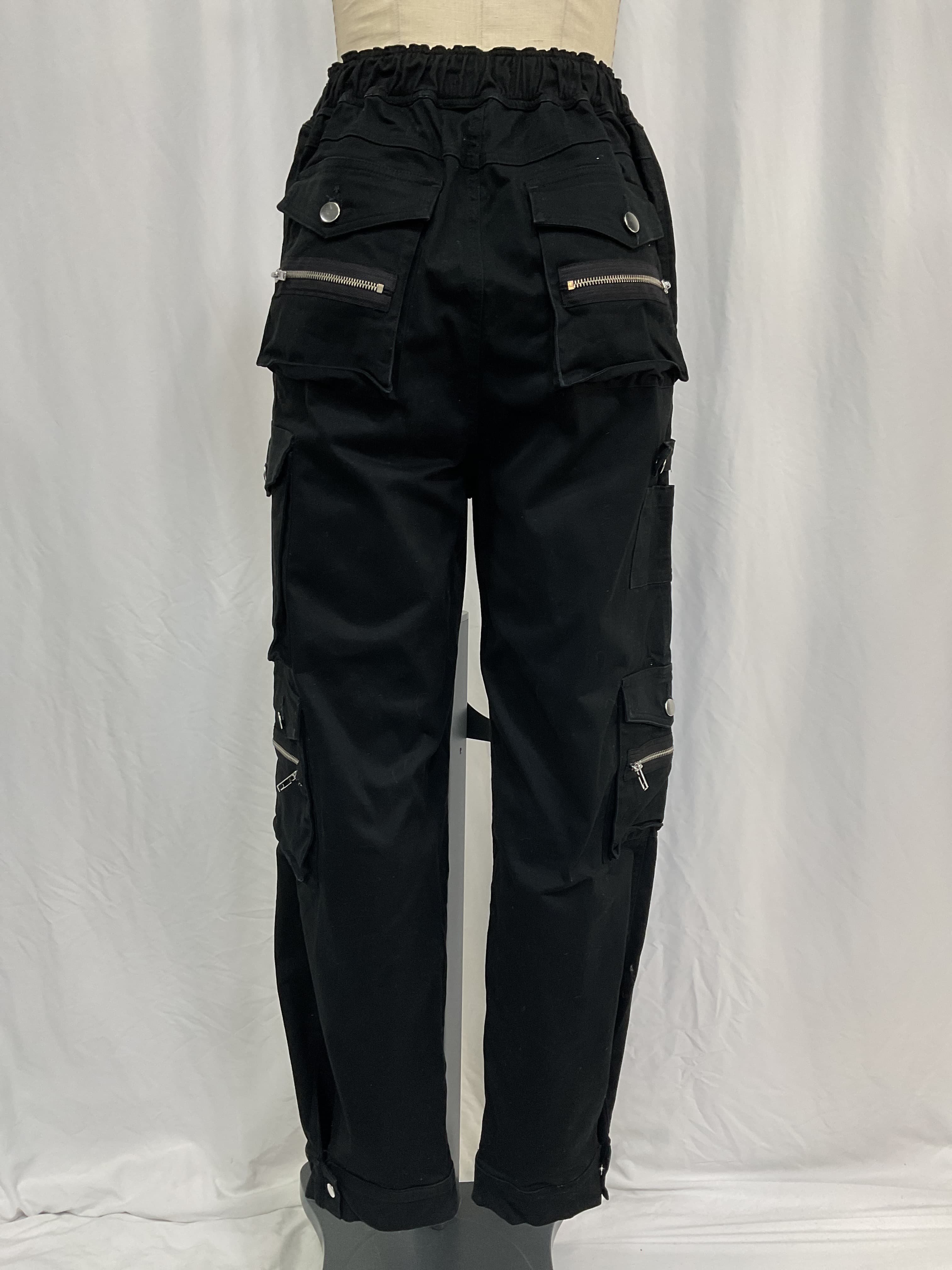 Cargo Pants In Black - Image 4