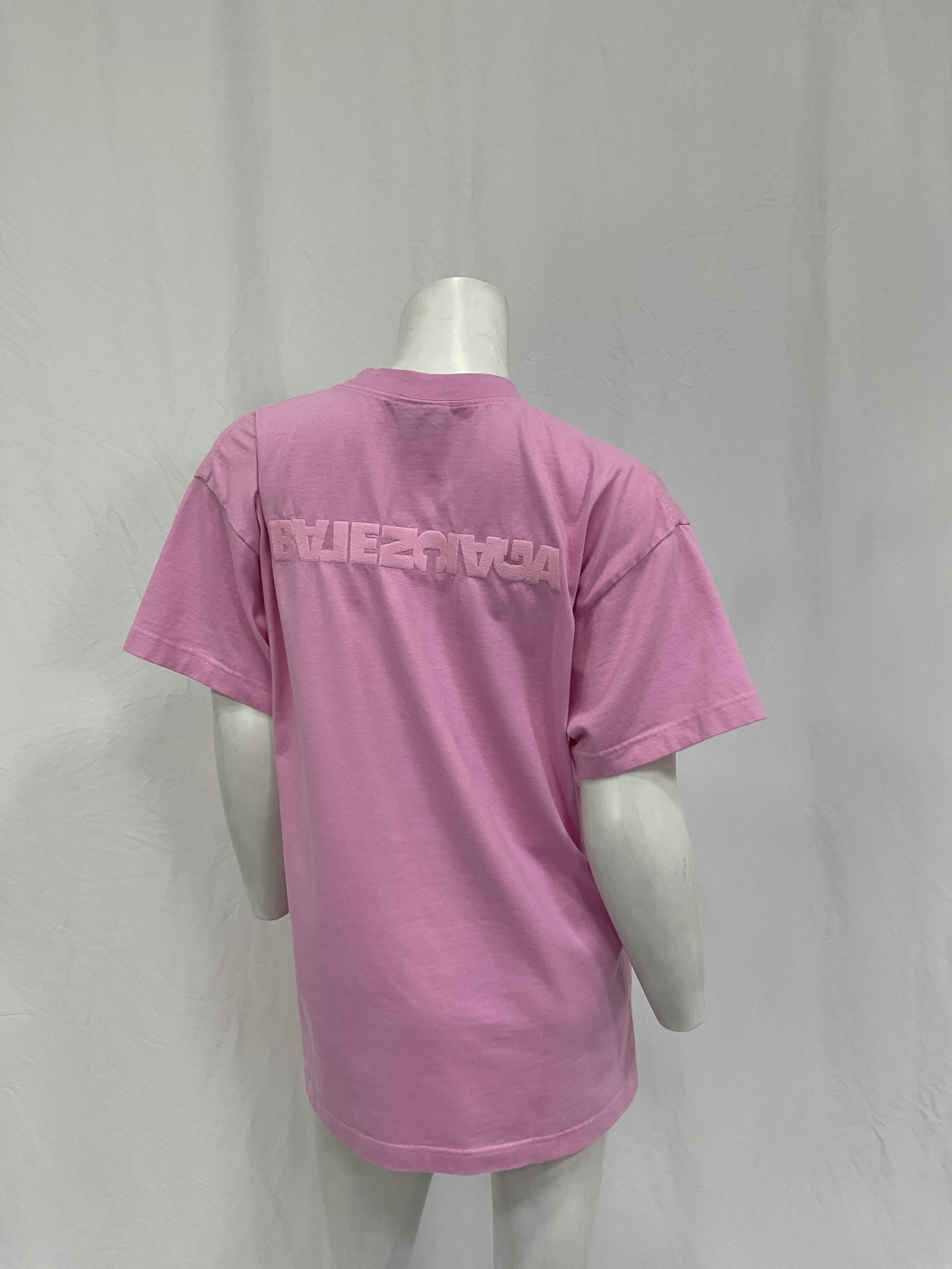 Medium Fit T-Shirt In Pink - Image 2