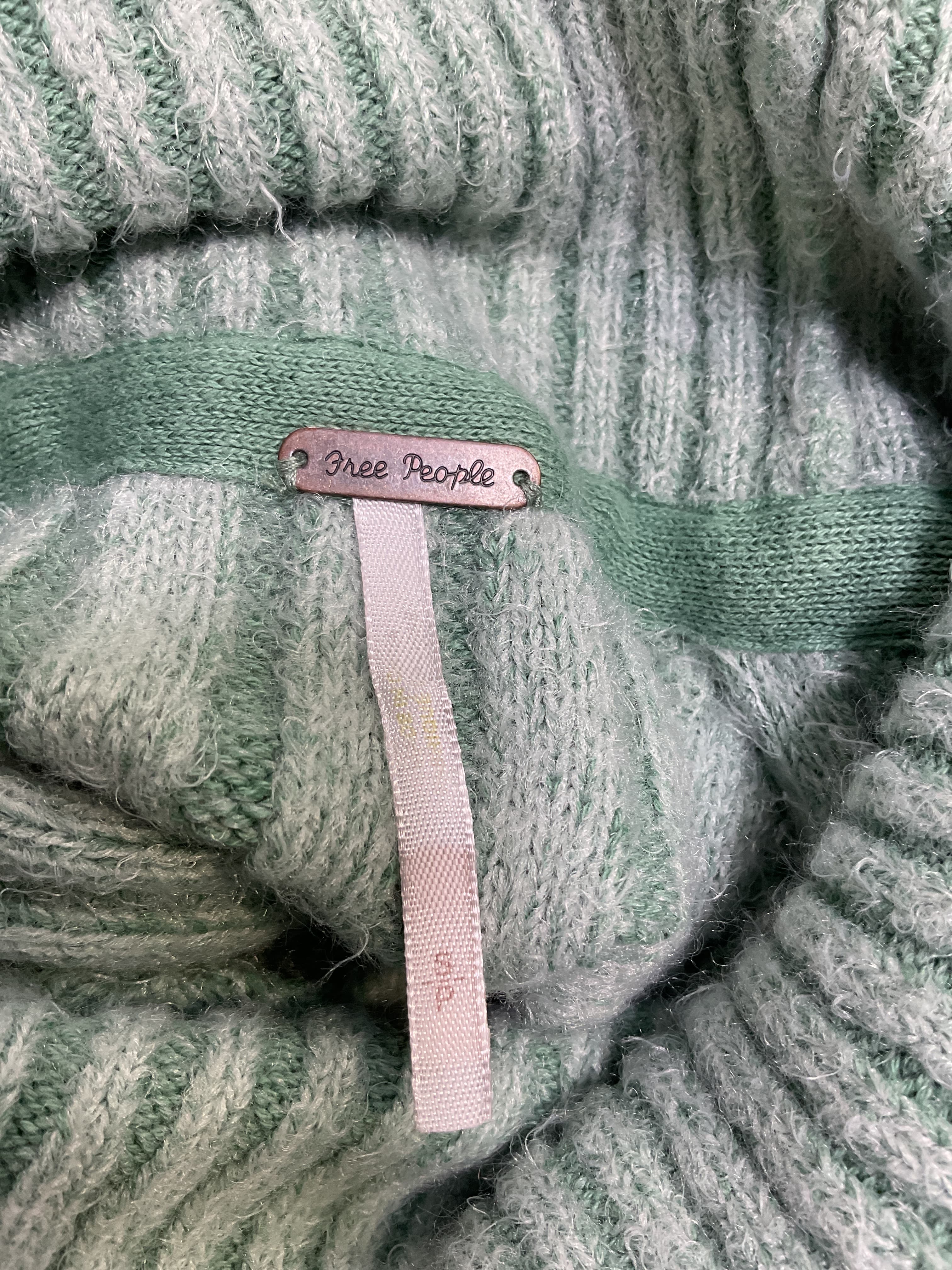 Big City Turtleneck - Image 4