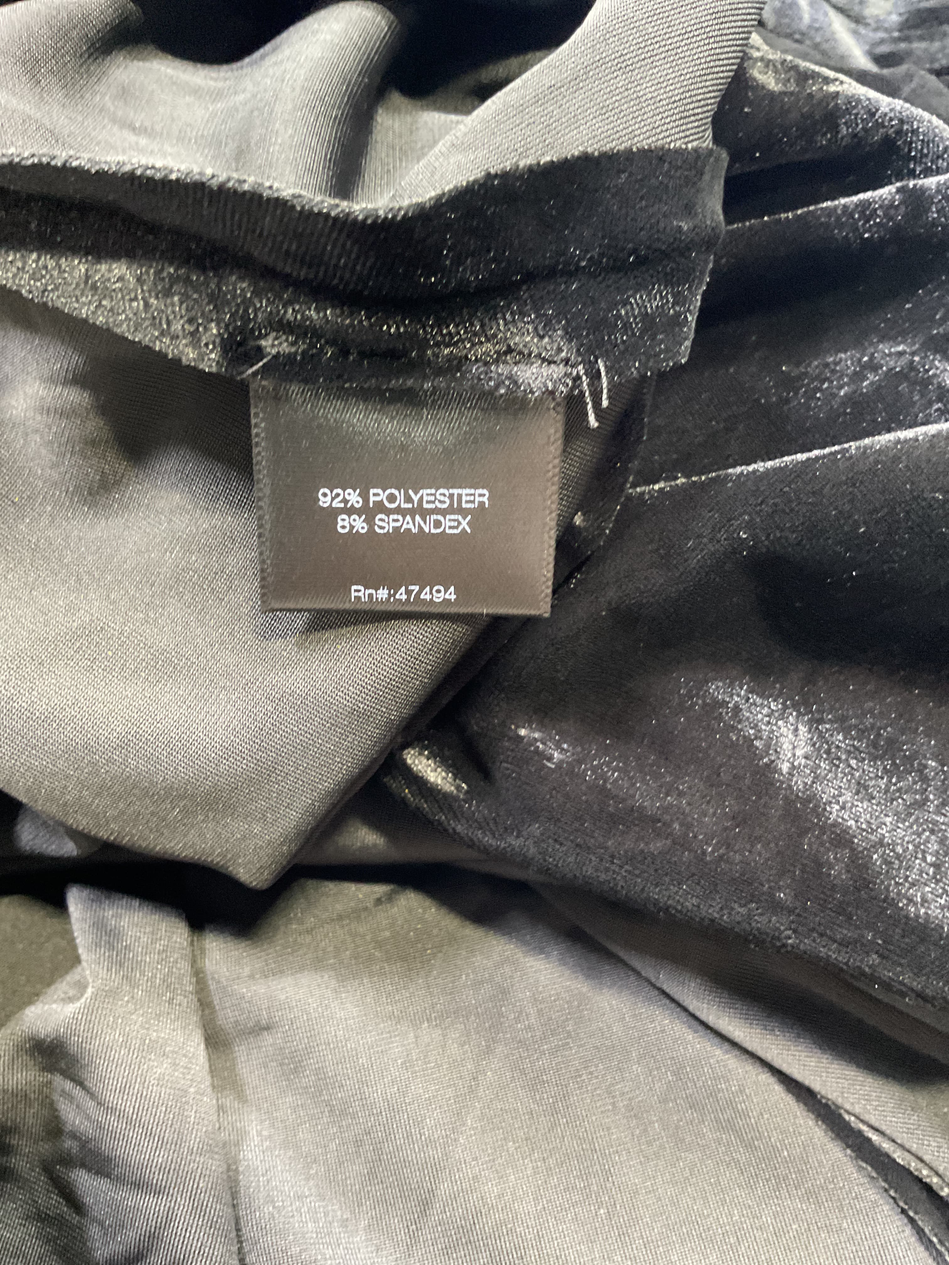 V Neck Rectangle Gown - Image 3