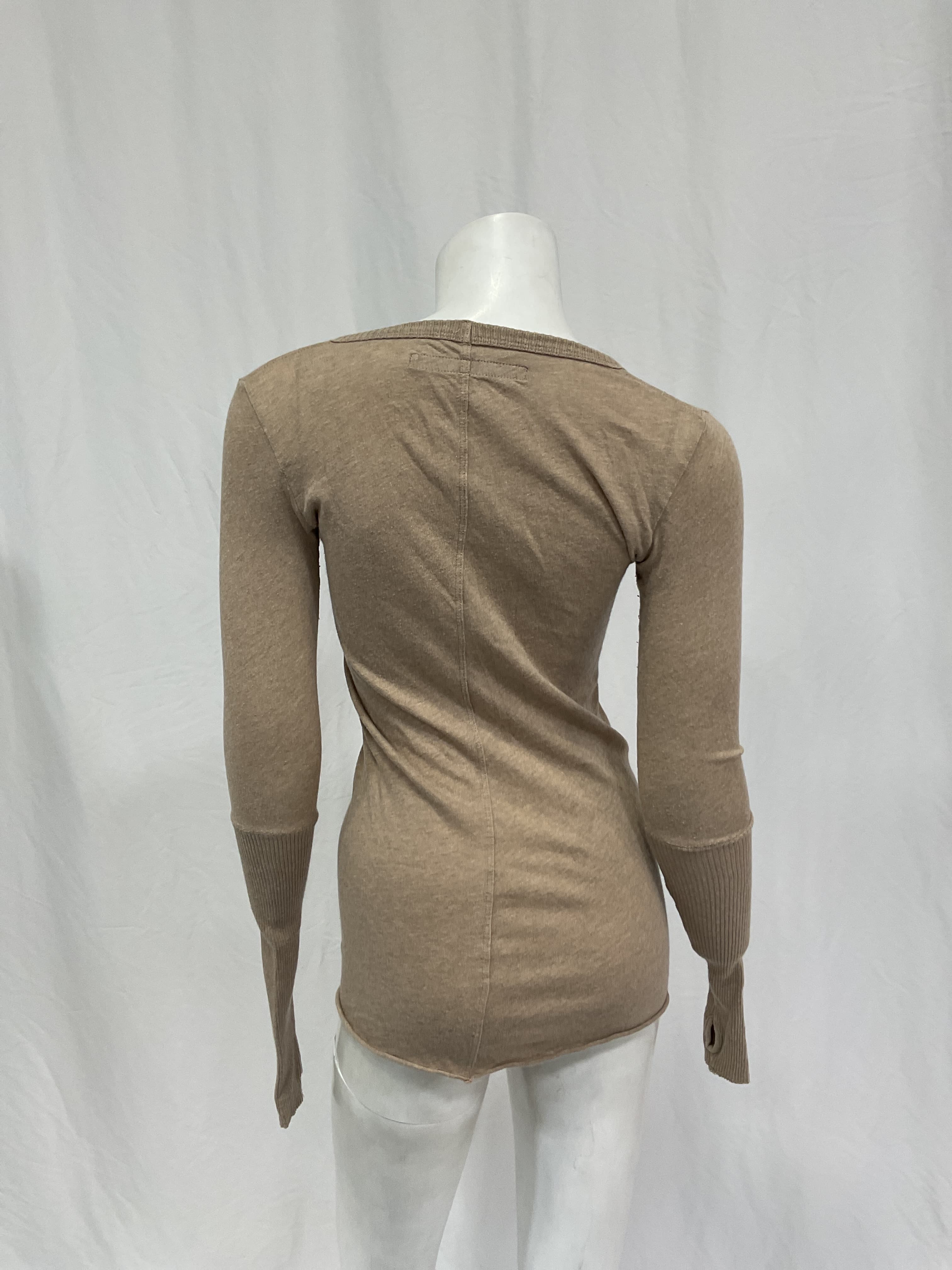 Rib Cuff V Neck Long Sleeve Tee - Image 2