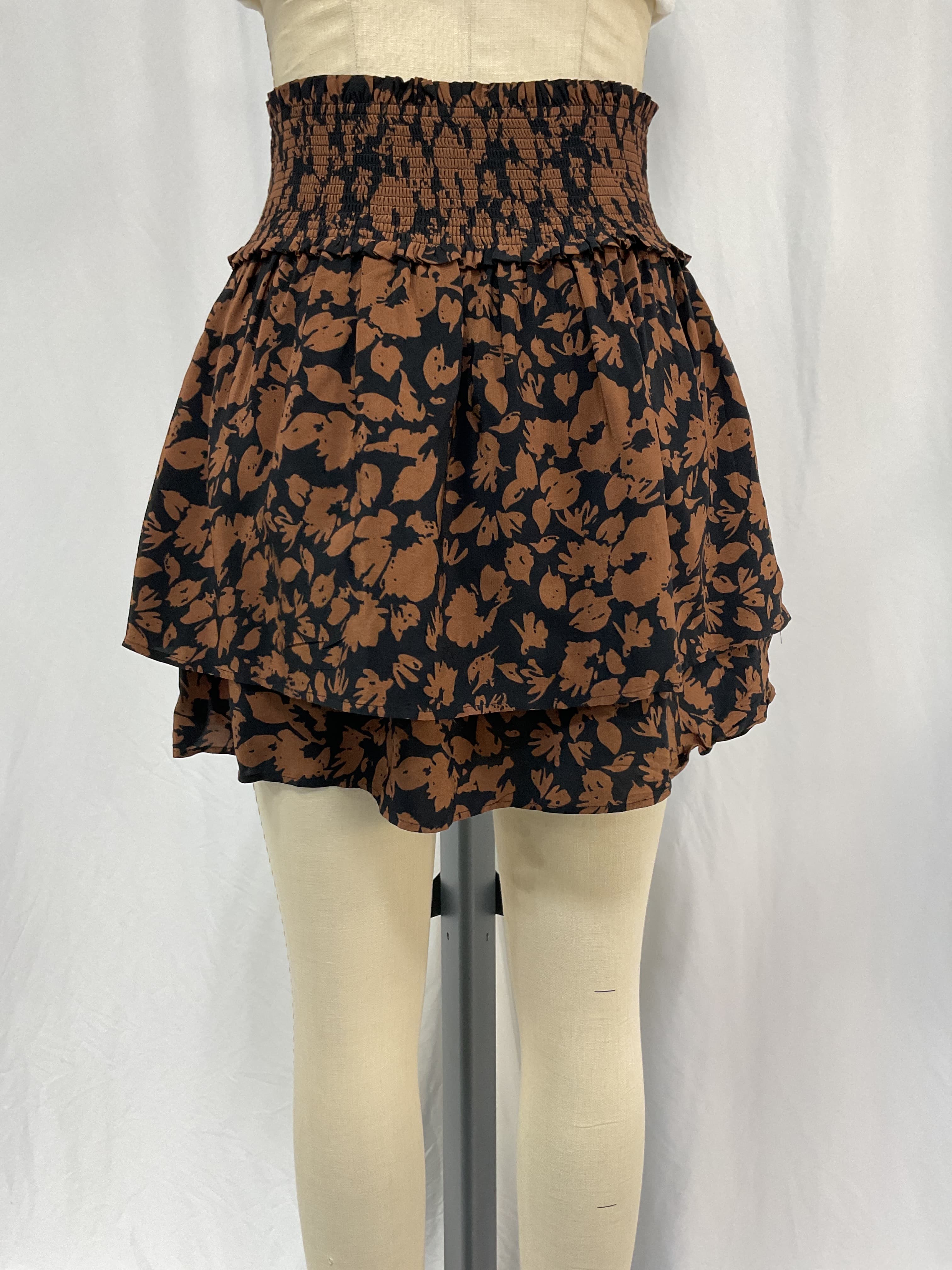 Addison Skirt In Garden Silhouette - Image 3