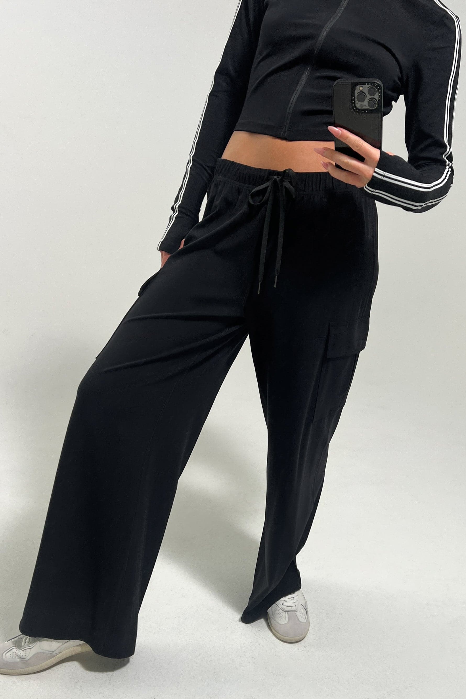 Alex Airweight Cargo Pant - Image 1