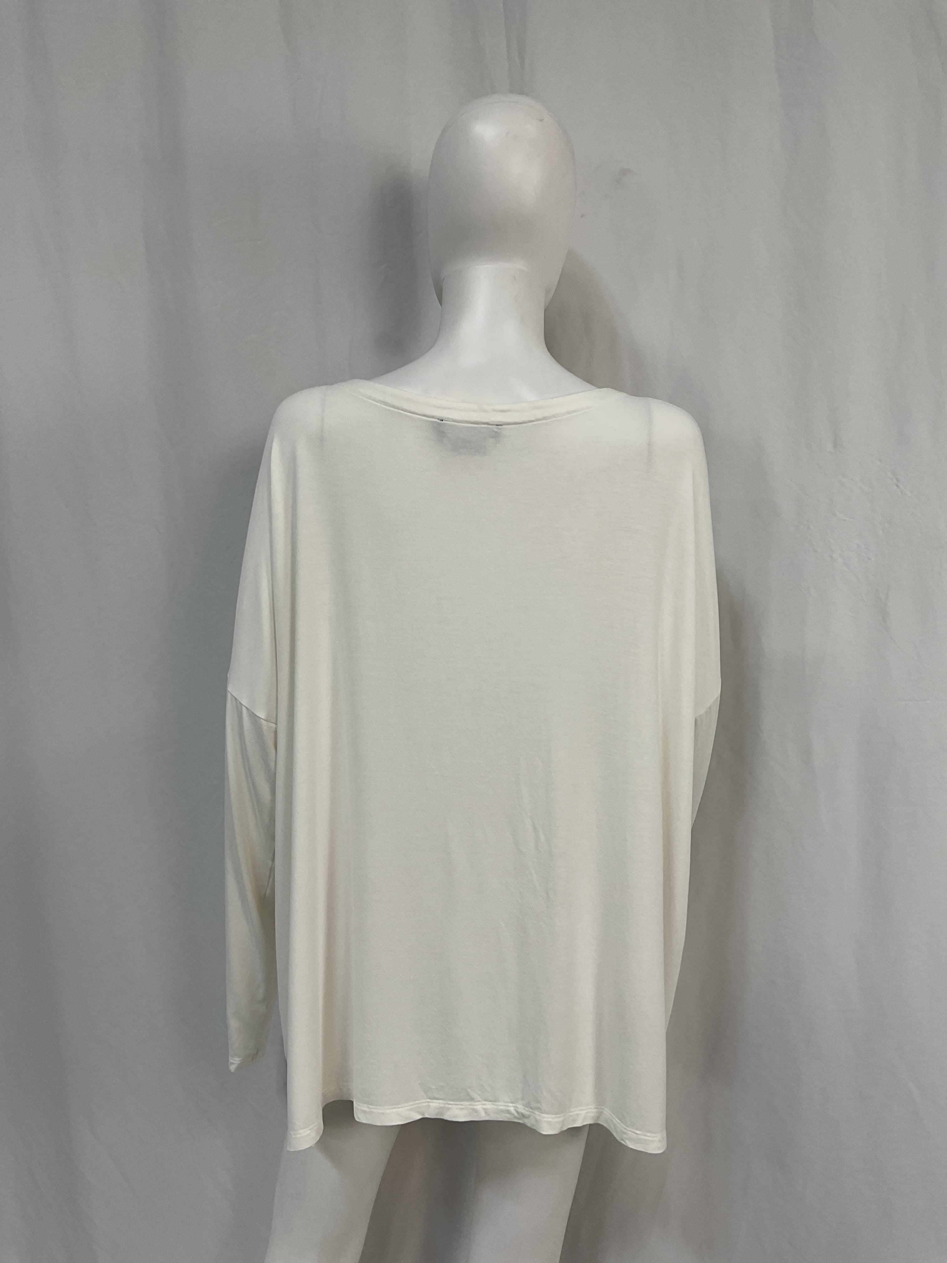 The Perfect Longsleeve Tee - Image 4