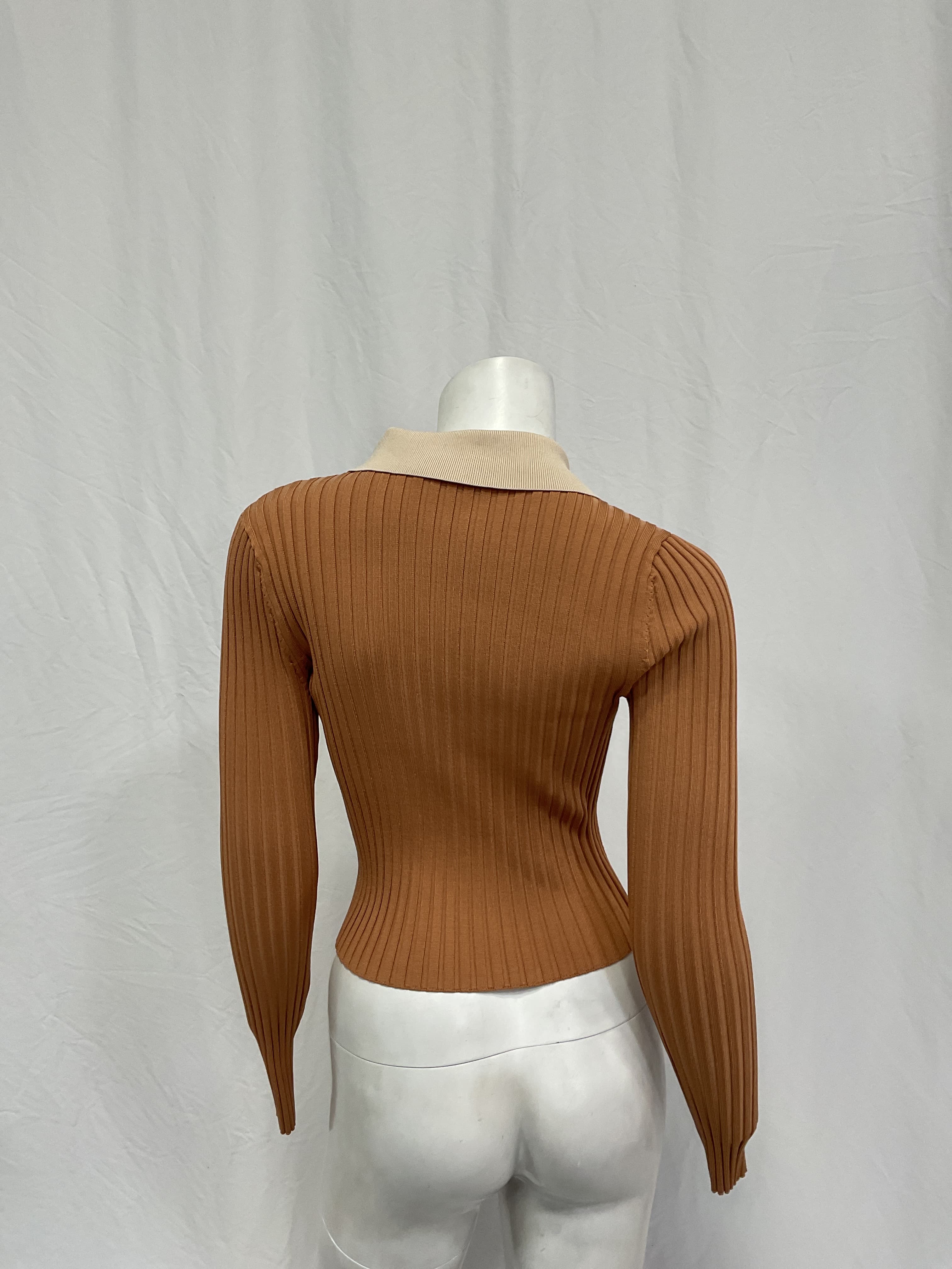 Elsie Compact Cut Out Polo Cardigan - Image 2