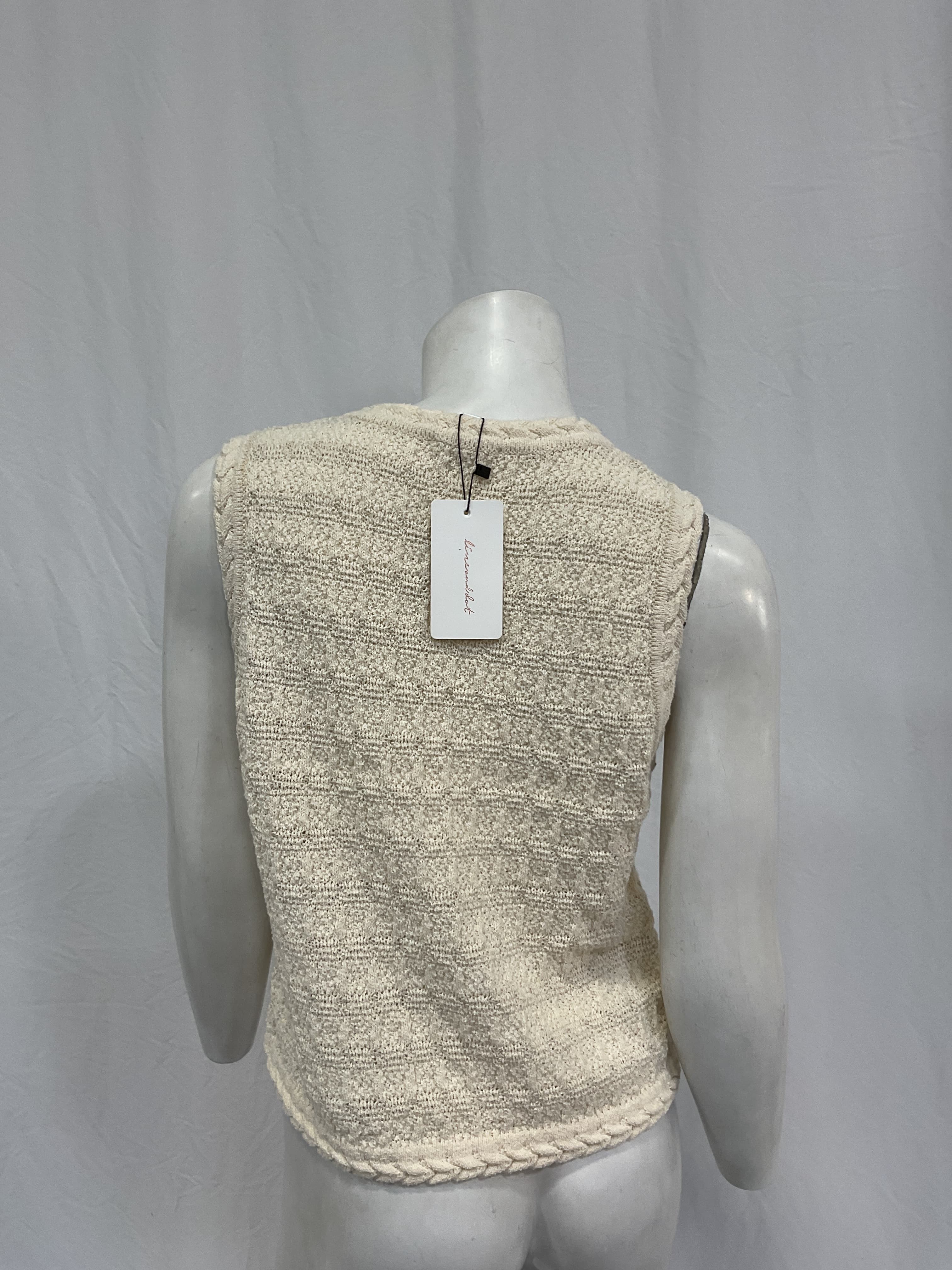 Riya Sweater Vest - Image 4