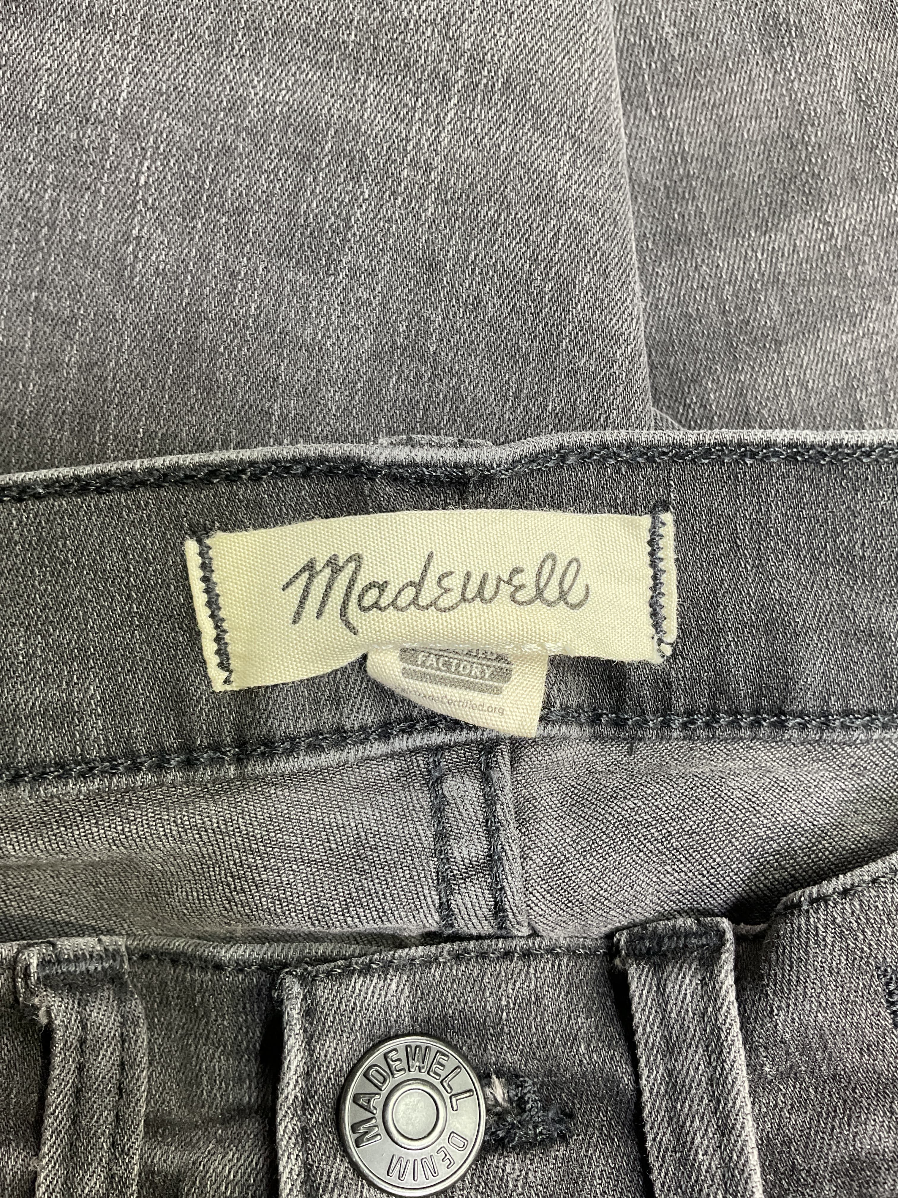 Nm780 Petite Stovepipe Jeans In Black Rinse Wash - Image 4
