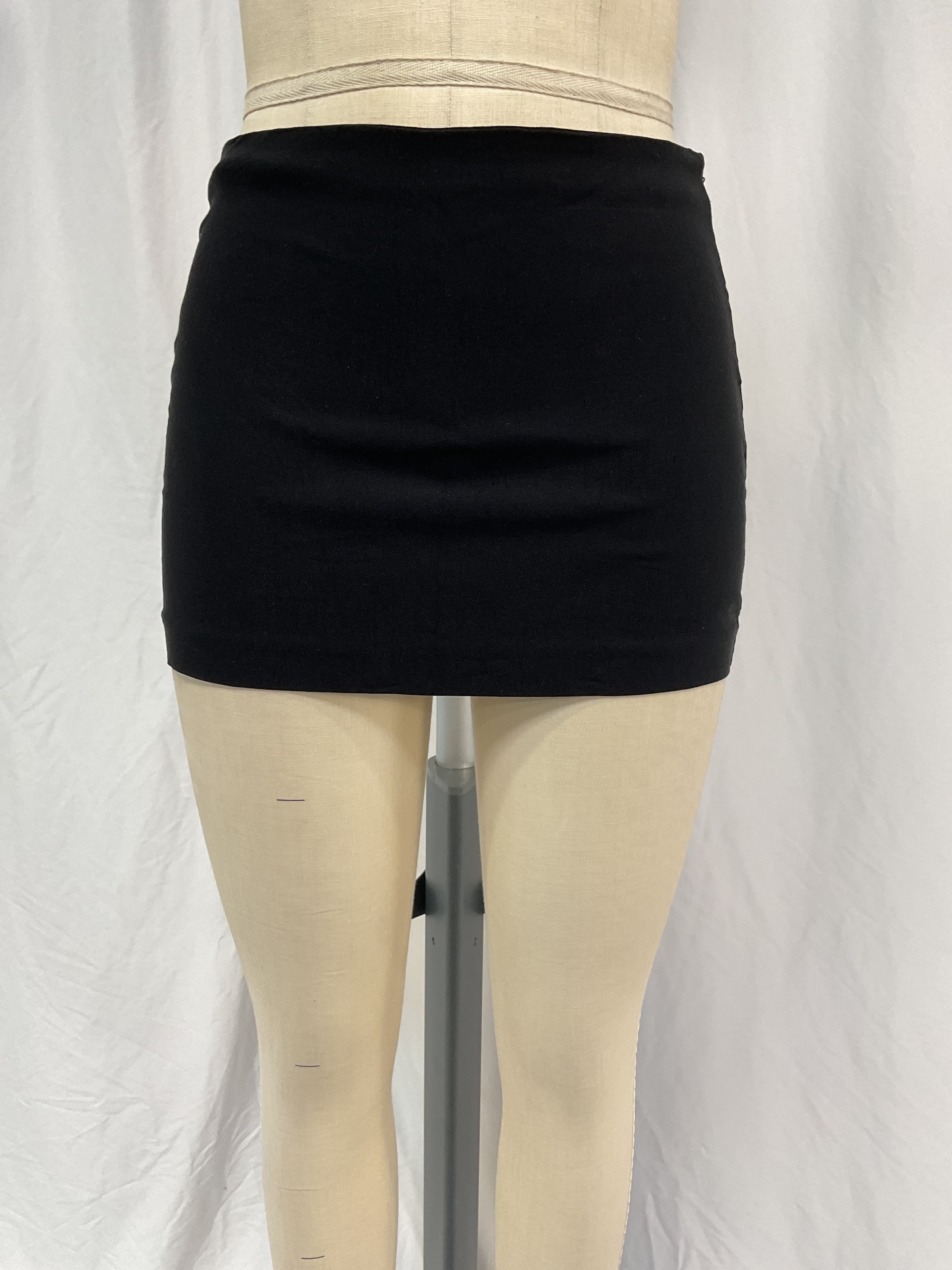 Carina Mini Skirt - Image 2