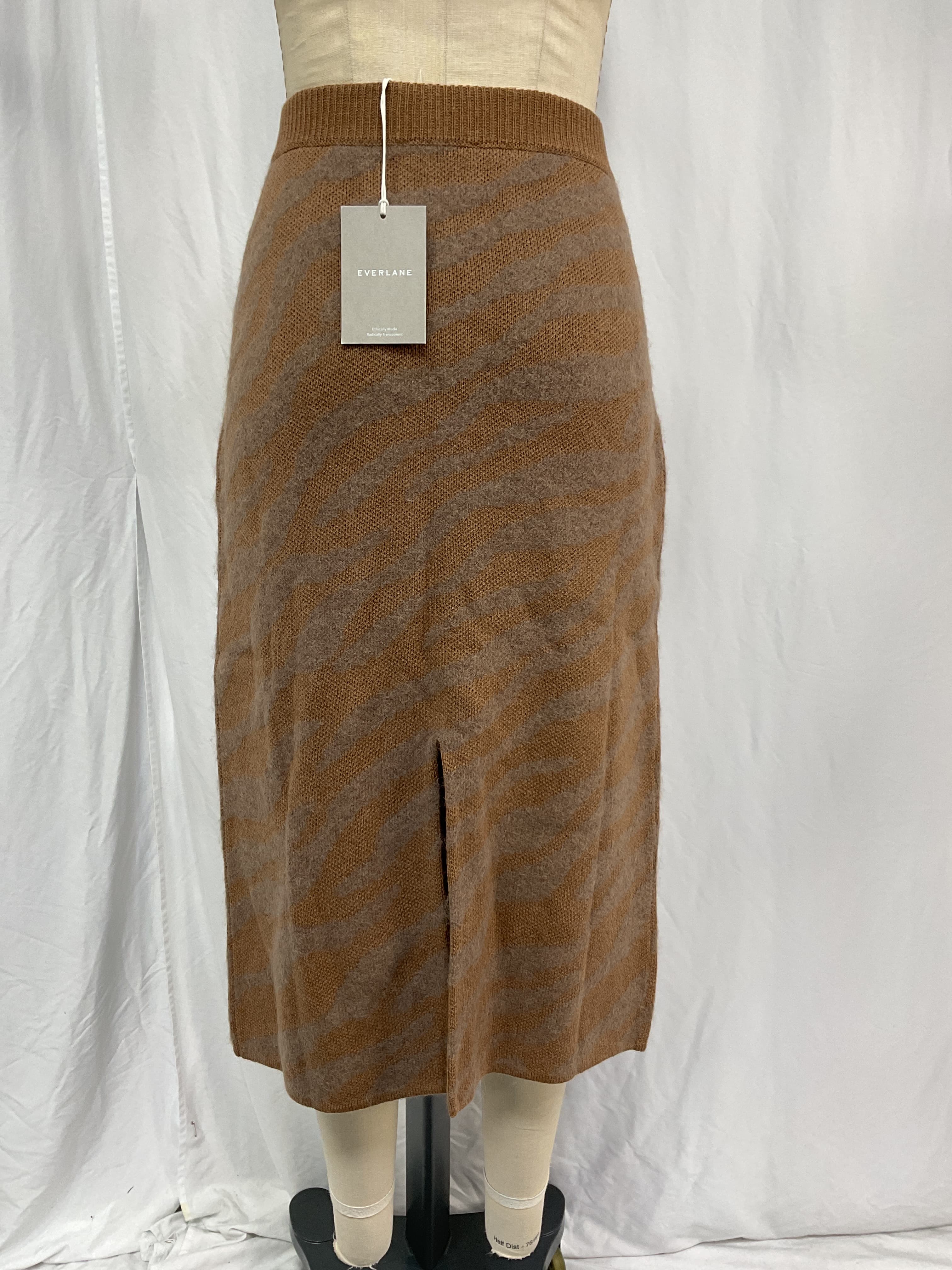 The Alpaca Tiger Jacquard Skirt - Image 2