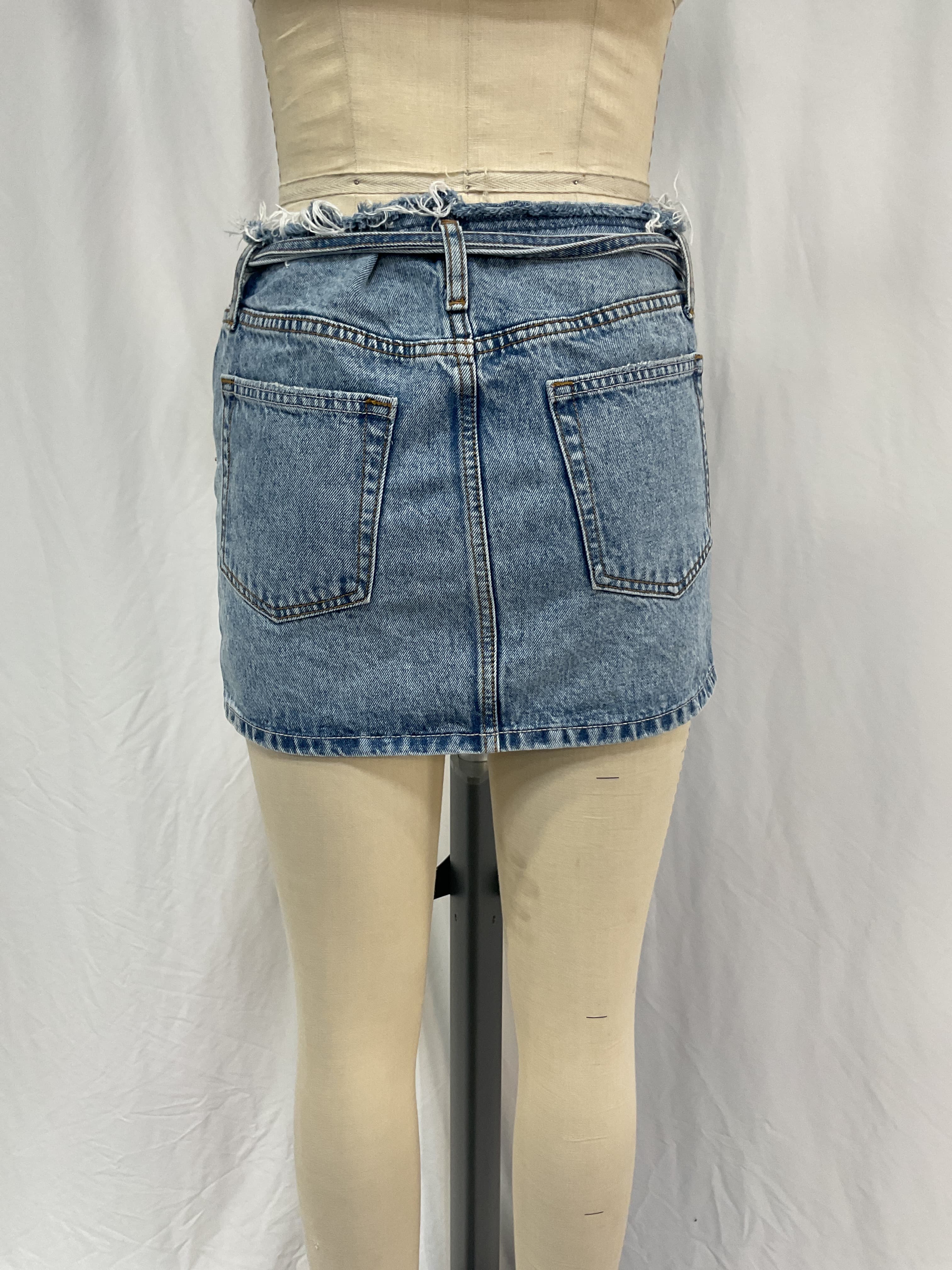 Tali Belted Frayed Waist Mini Skirt In Bisbee - Image 2