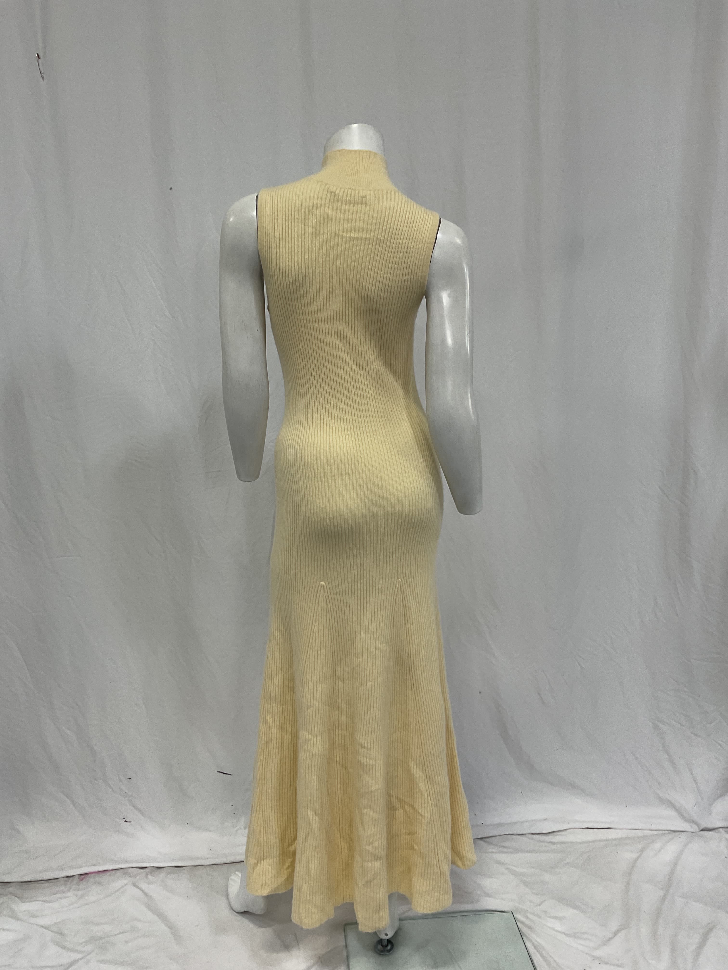 Odelia Cashmere Midi Dress - Image 2