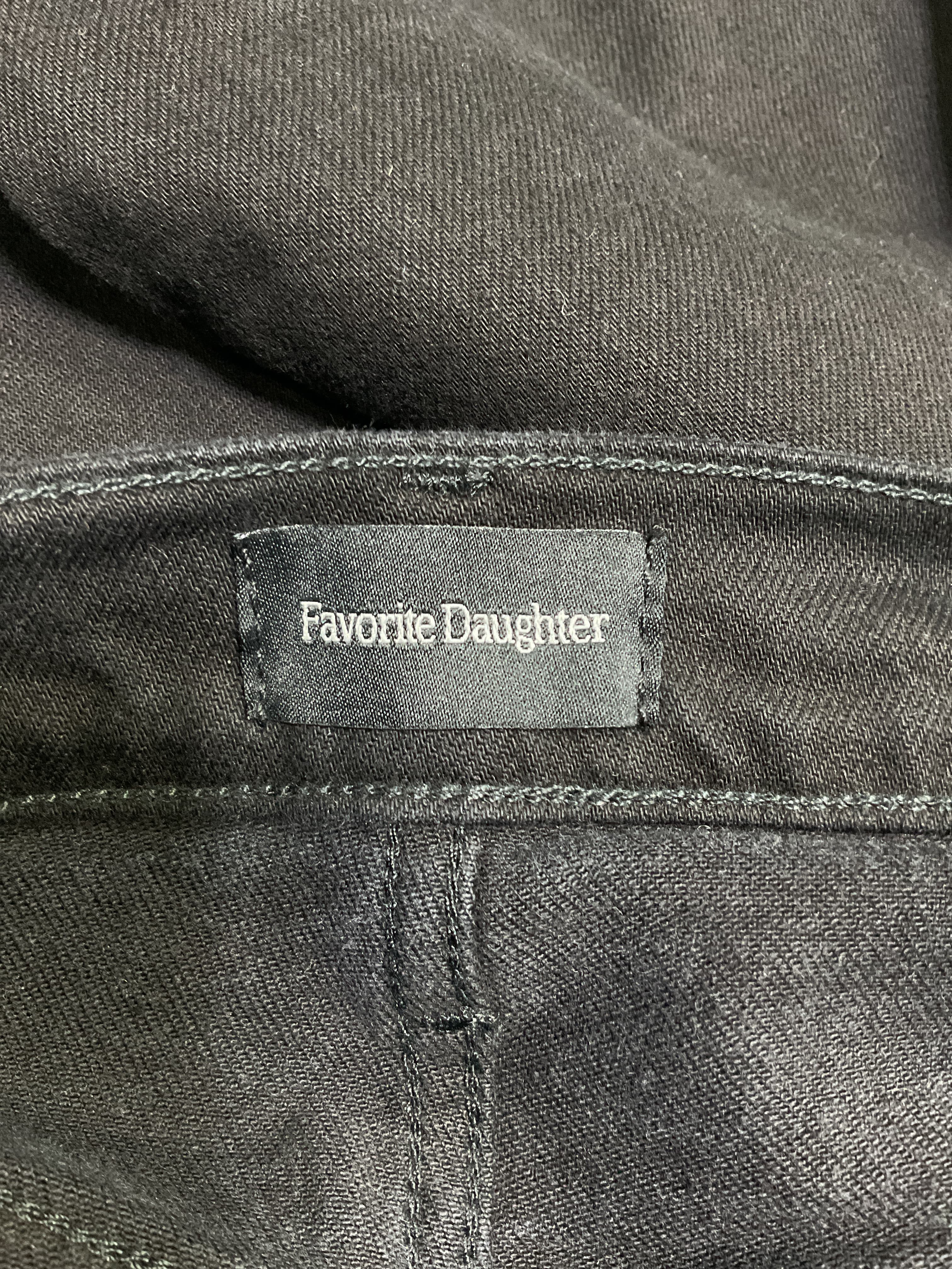 The Vivi Jeans - Image 4