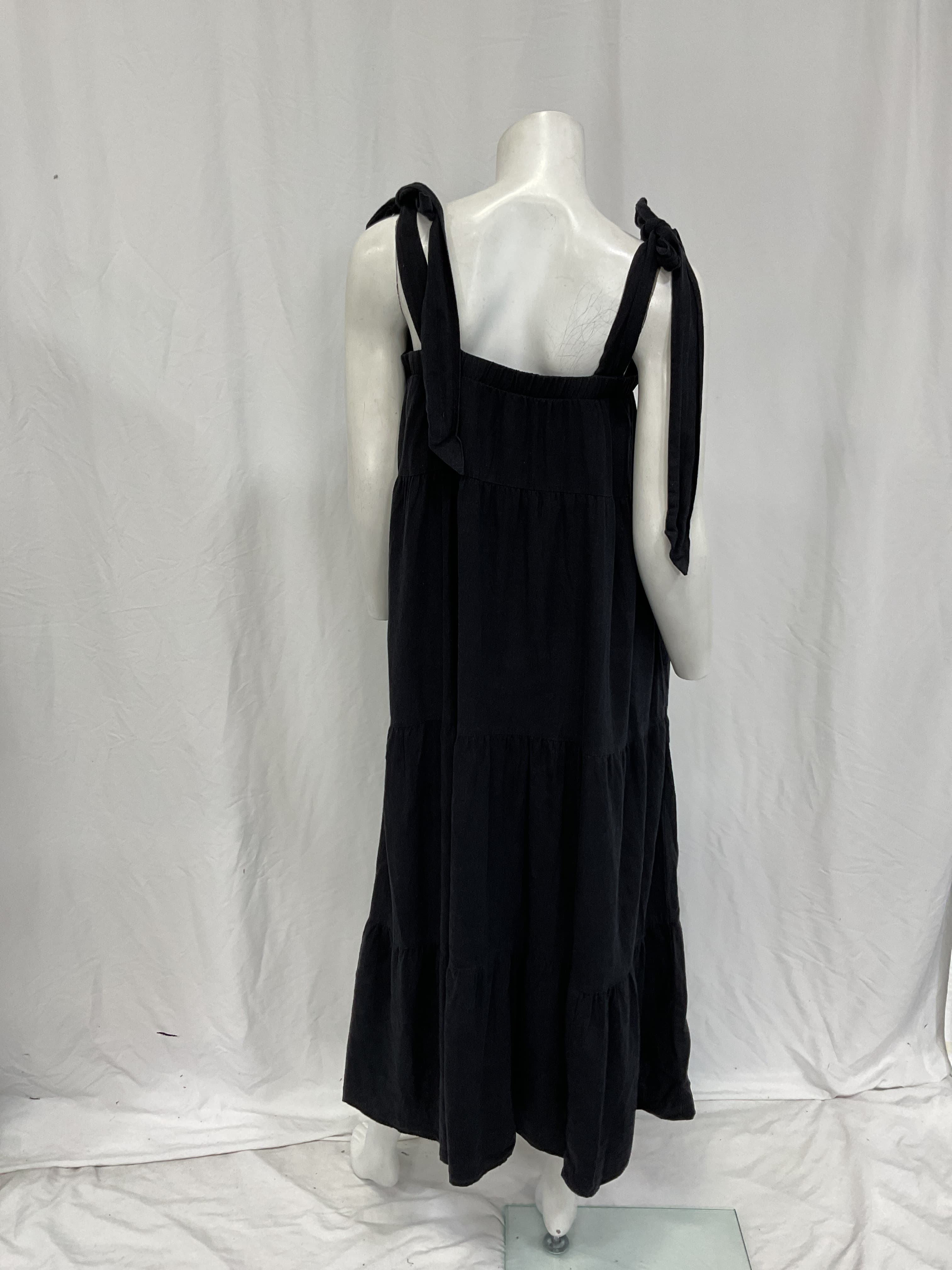 Arabella Maxi Dress In Black - Image 4