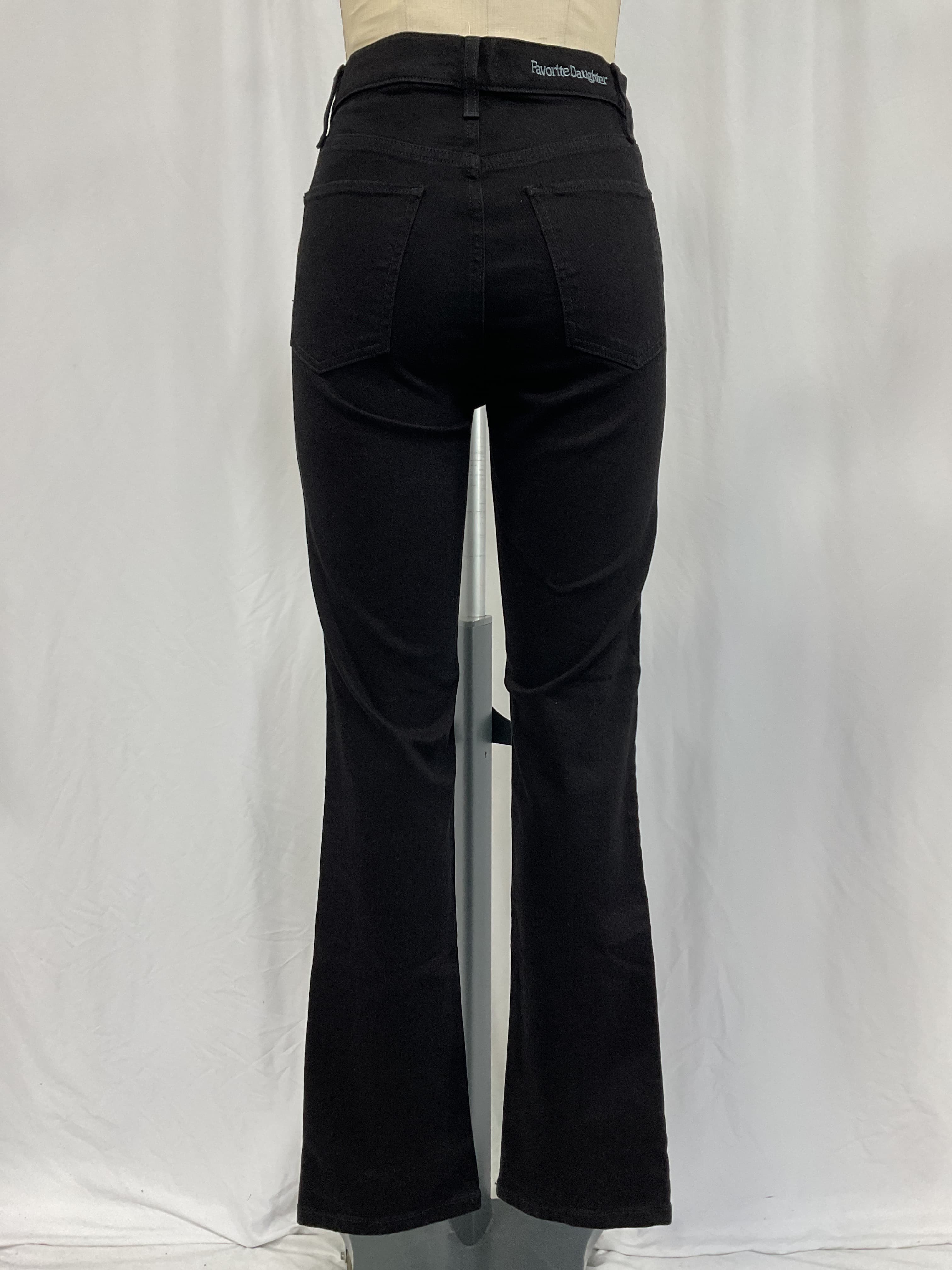 The Vivi Jeans - Image 3