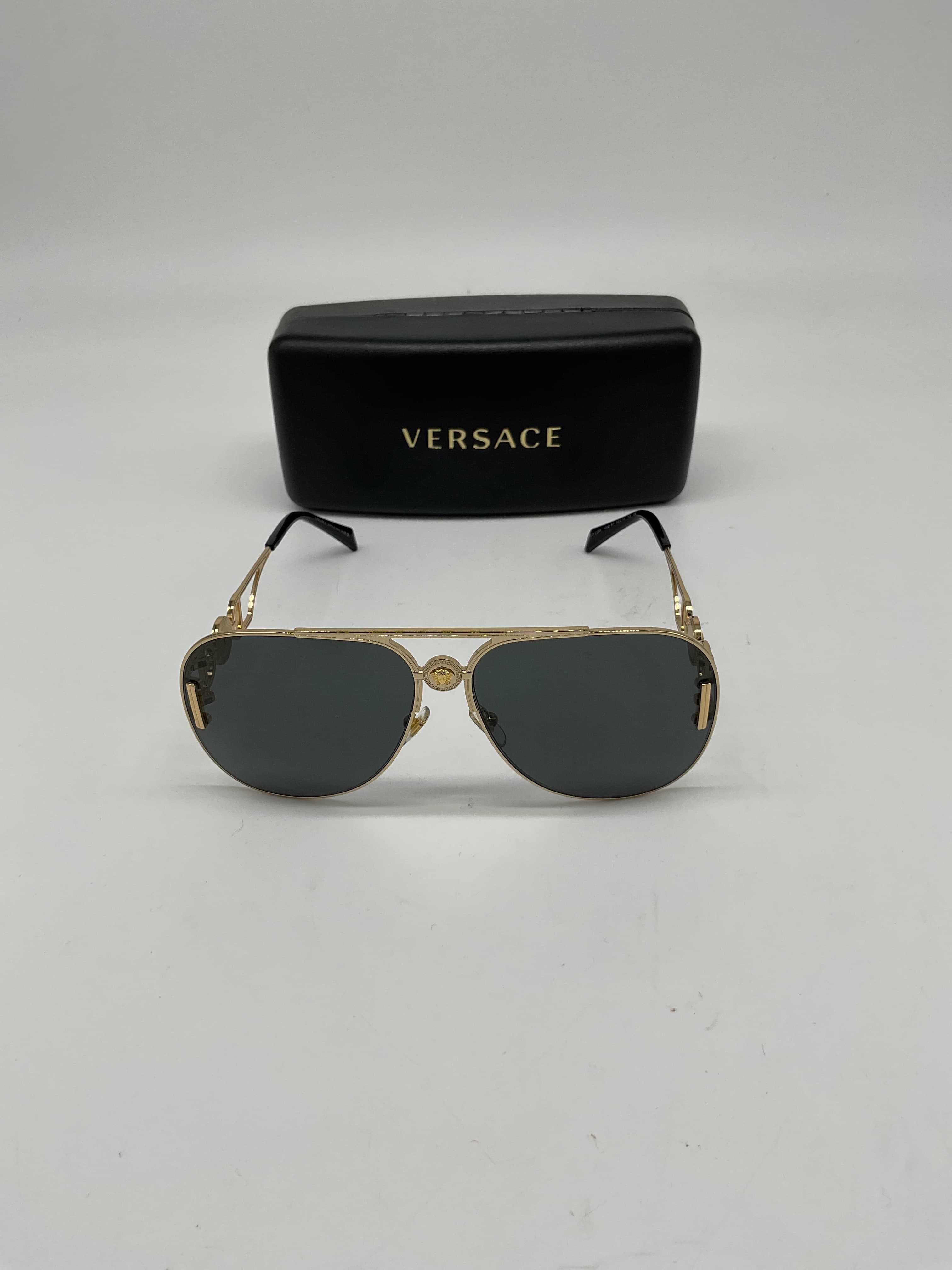 Aviator Sunglasses In Gold - Image 3