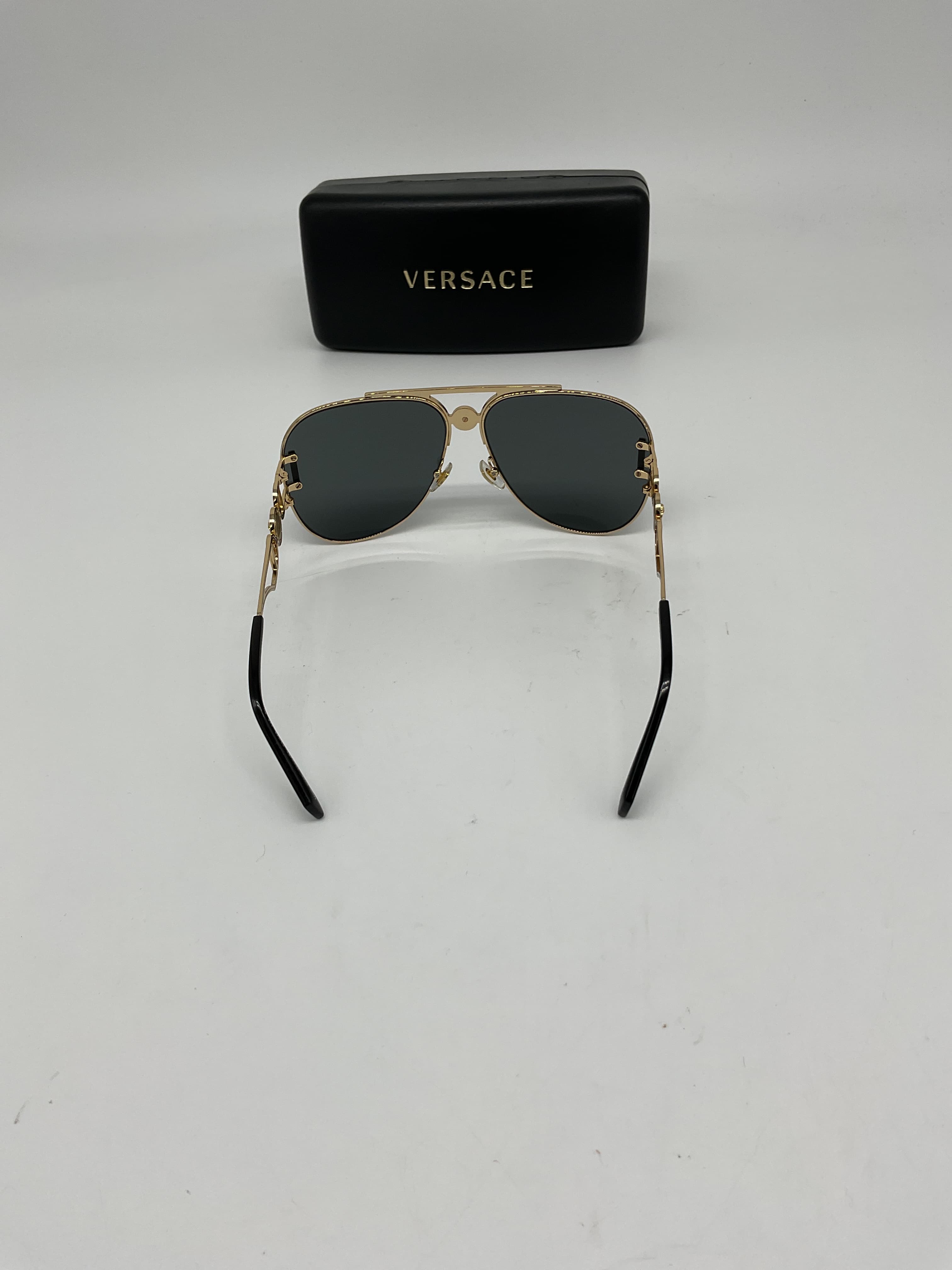Aviator Sunglasses In Gold - Image 4