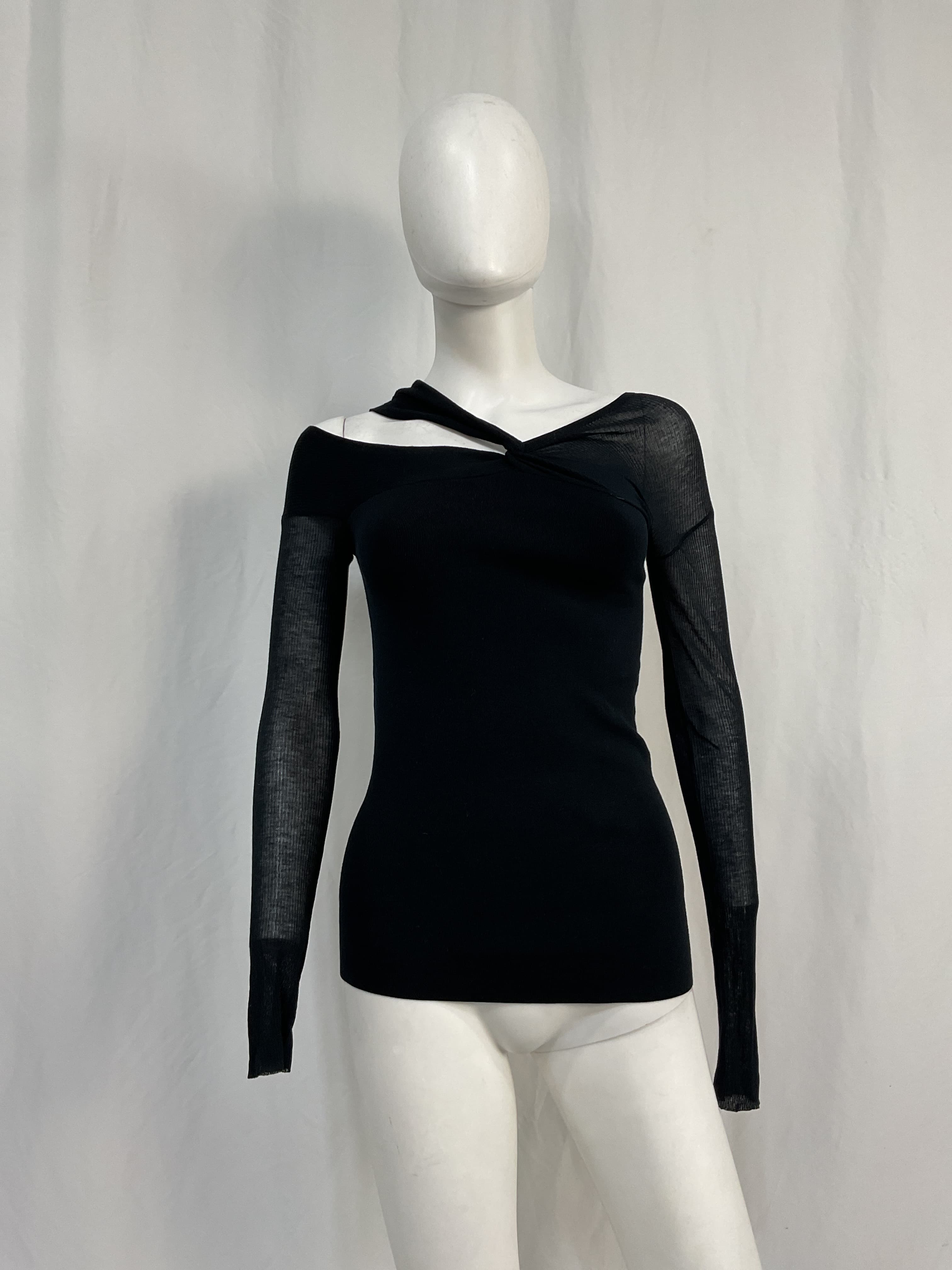 Long Sleeve Twist Top In Black - Image 3