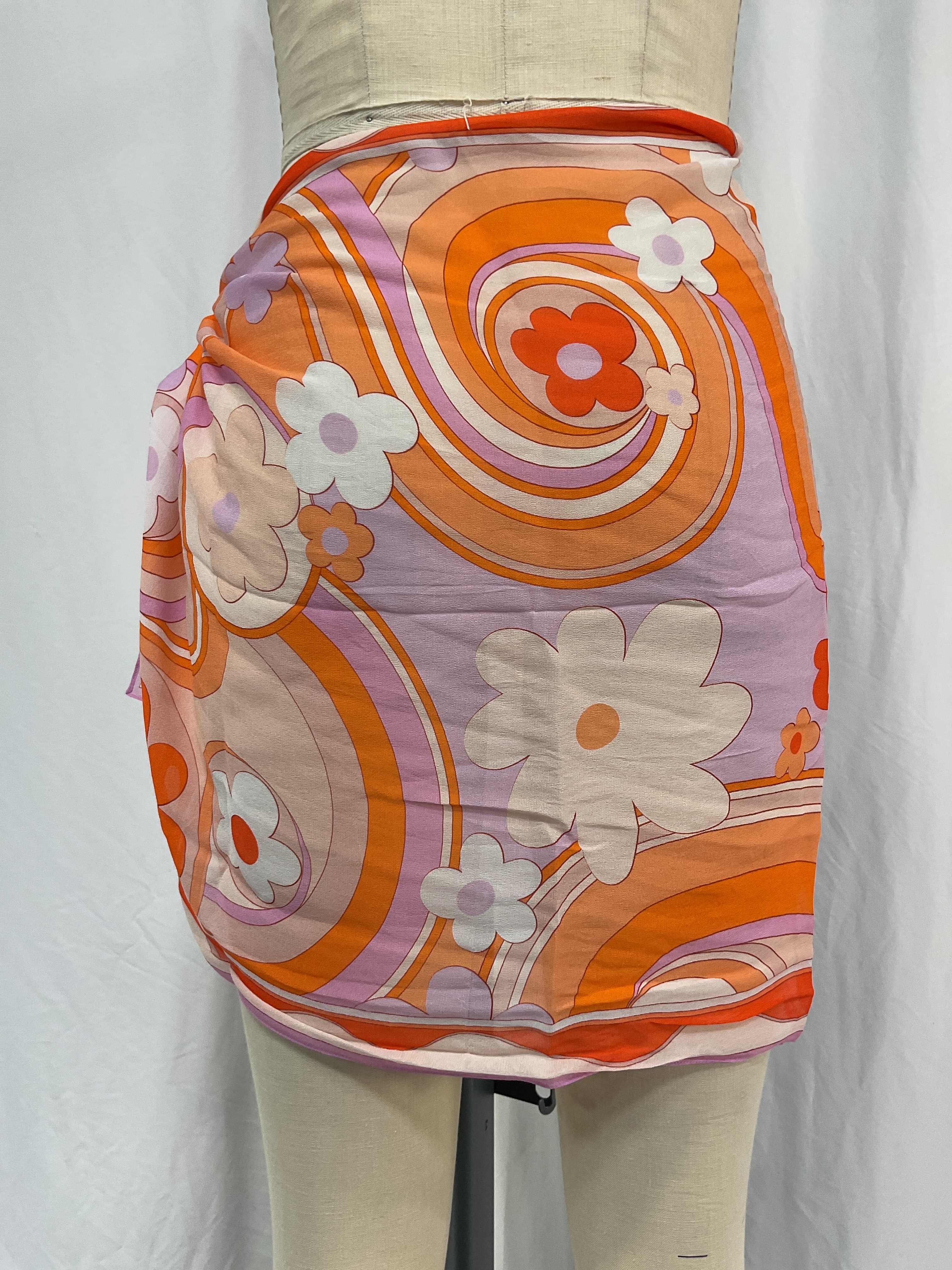 Short Sheer Scarf In Bloom - Image 3