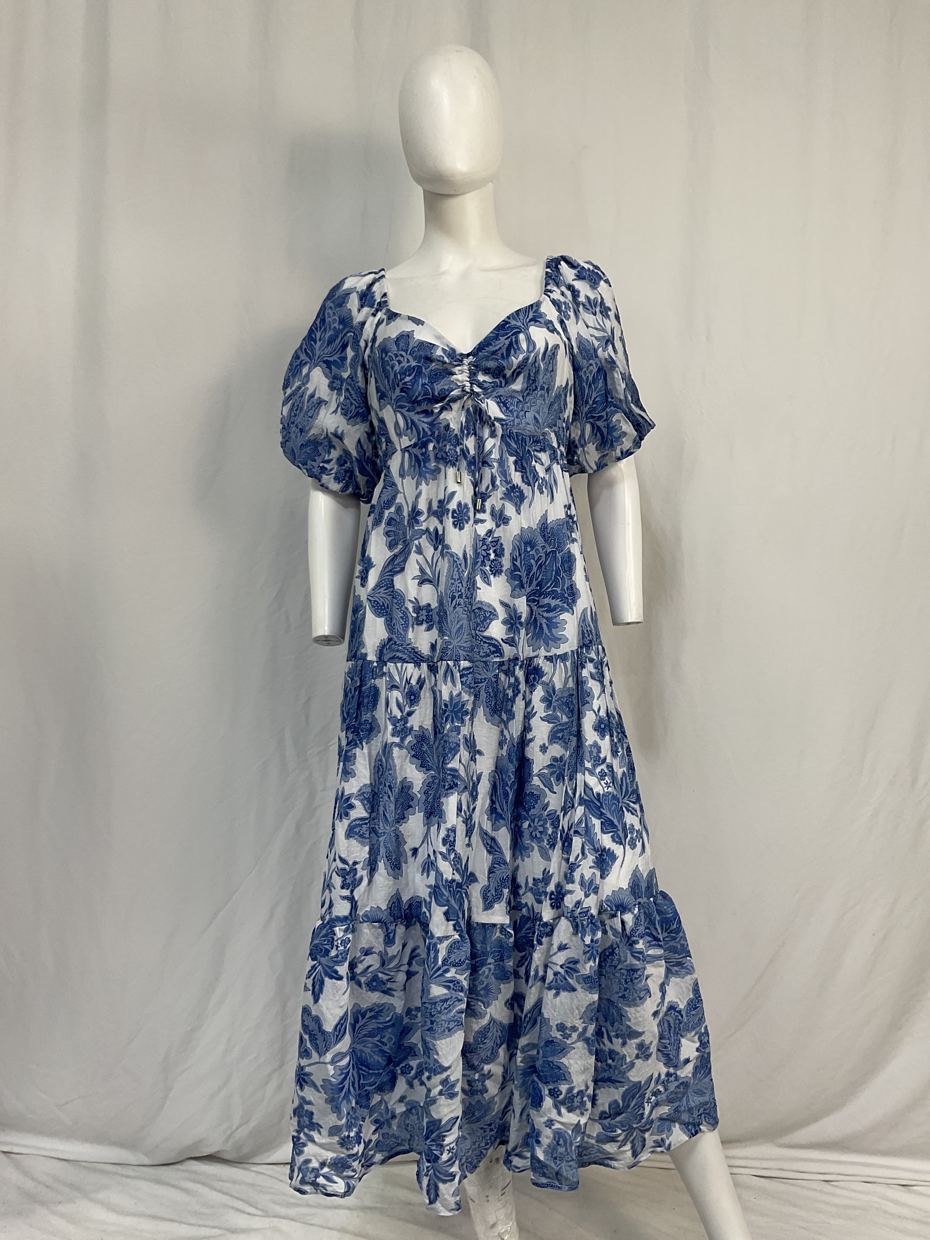 Perla Midi Dress In Blue Floral - Image 2