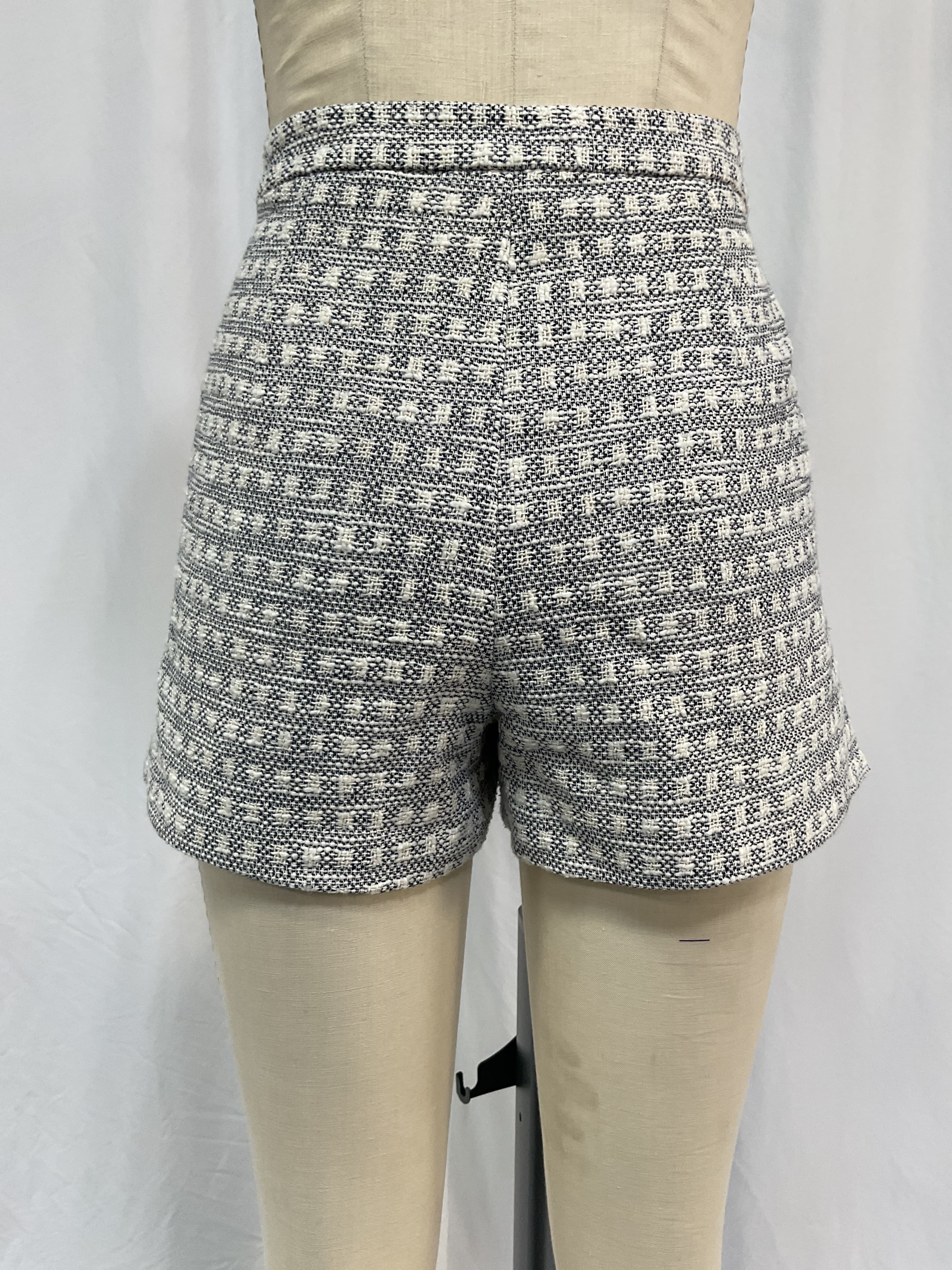 Laverne Short In Navy & White - Image 4