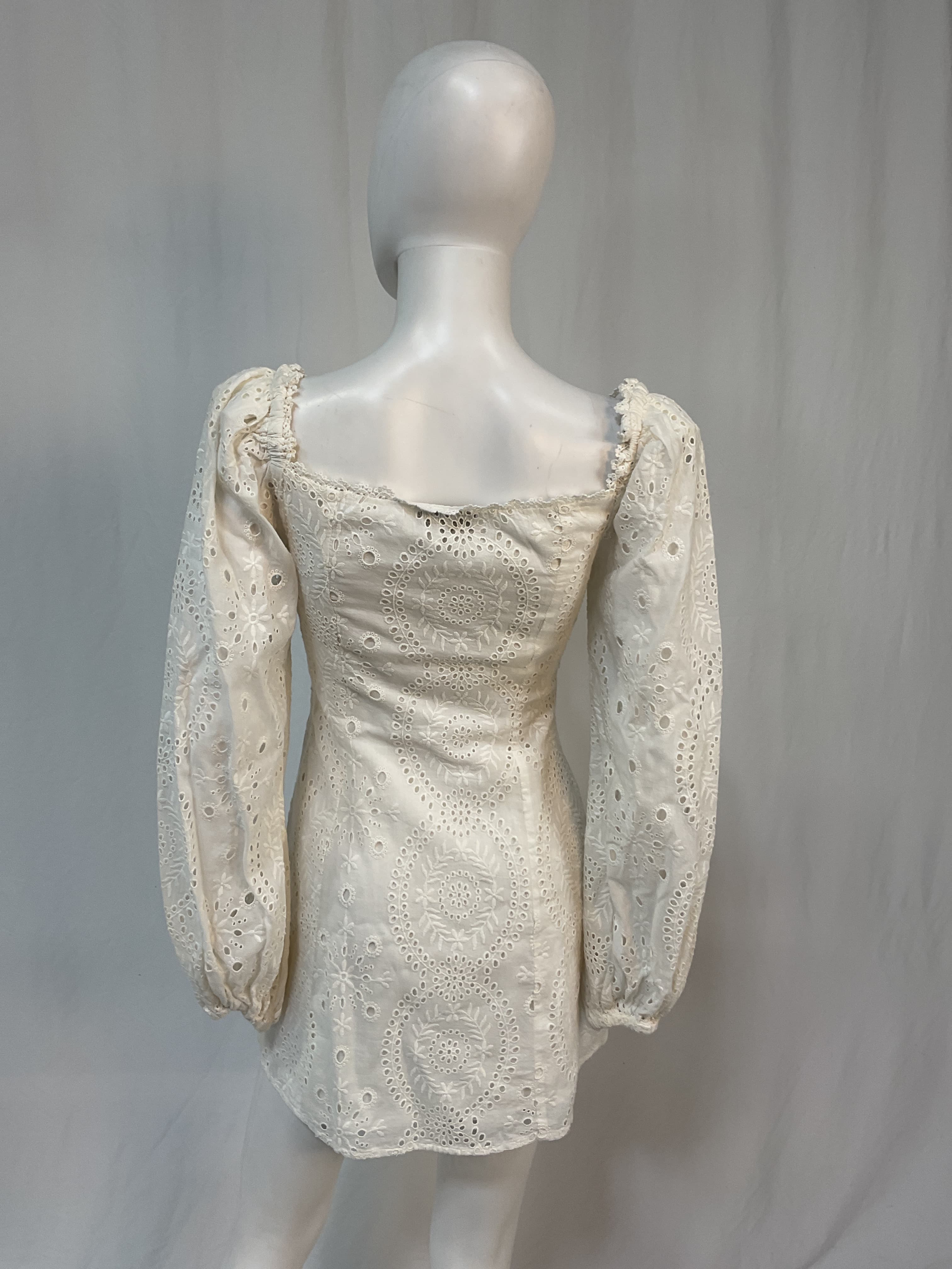 Lizzy Mini Dress In White - Image 3