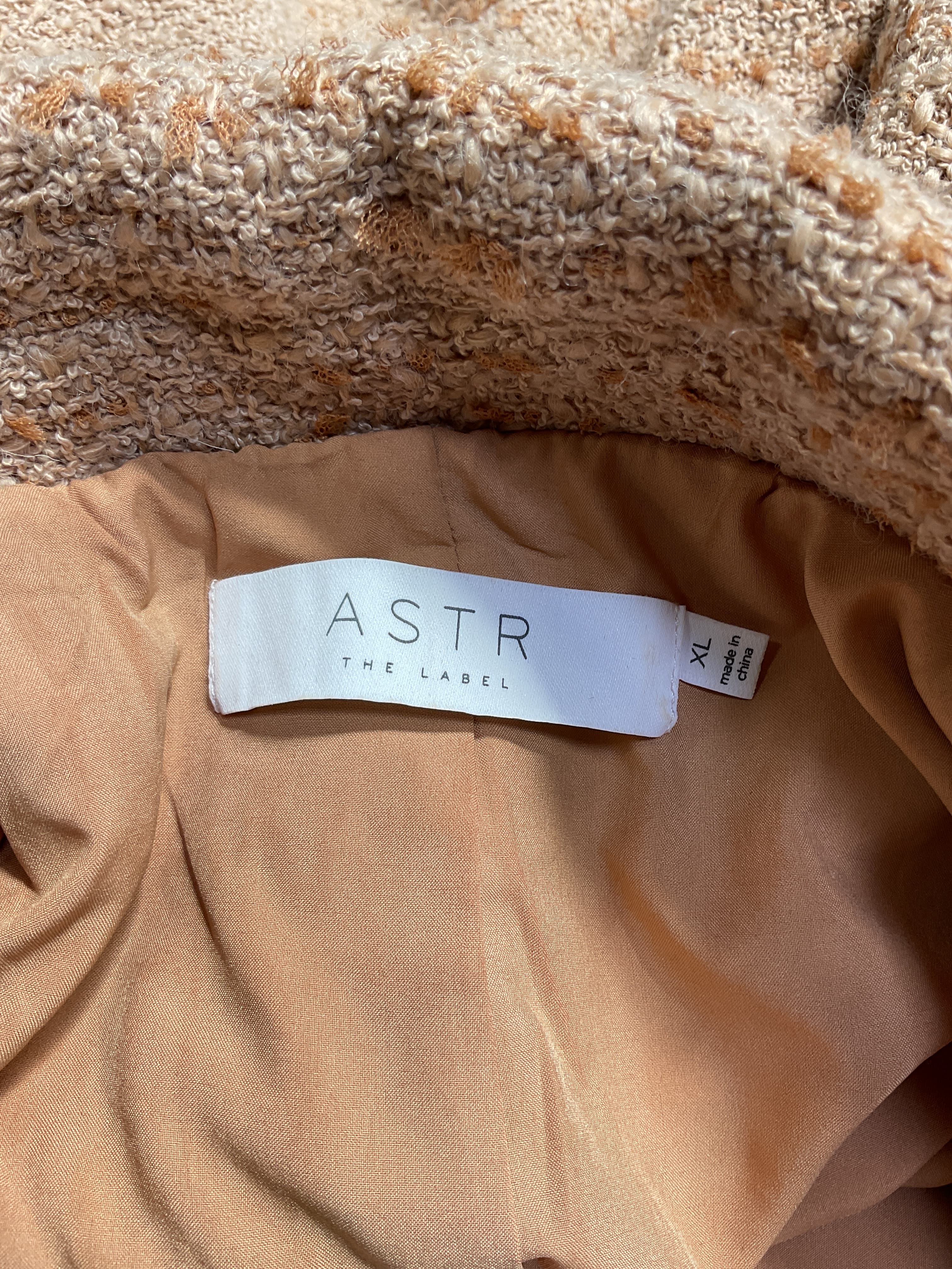 Bronwyn Jacket In Camel - Image 4