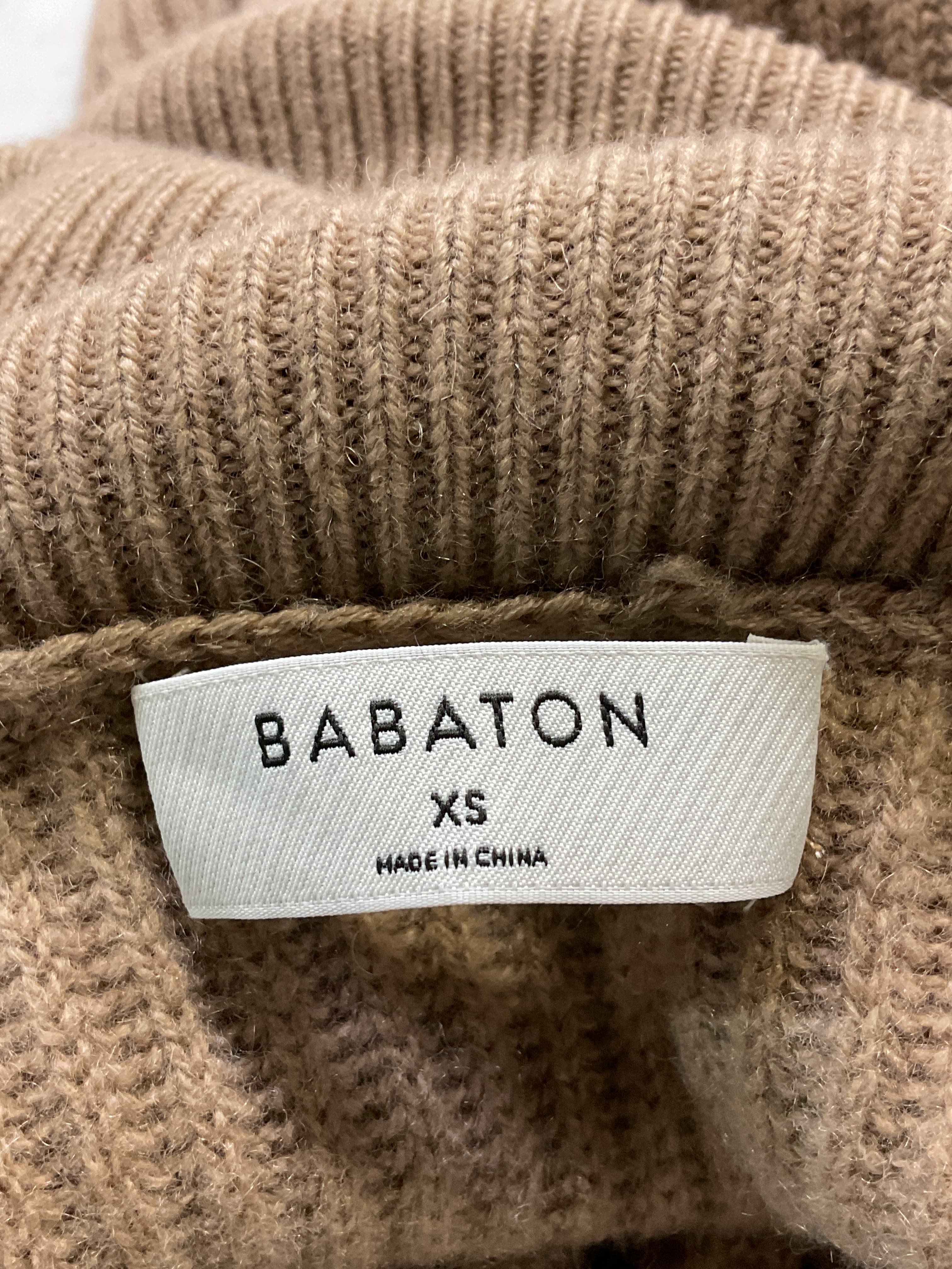 Guell Luxe Cashmere Sweater - Image 3