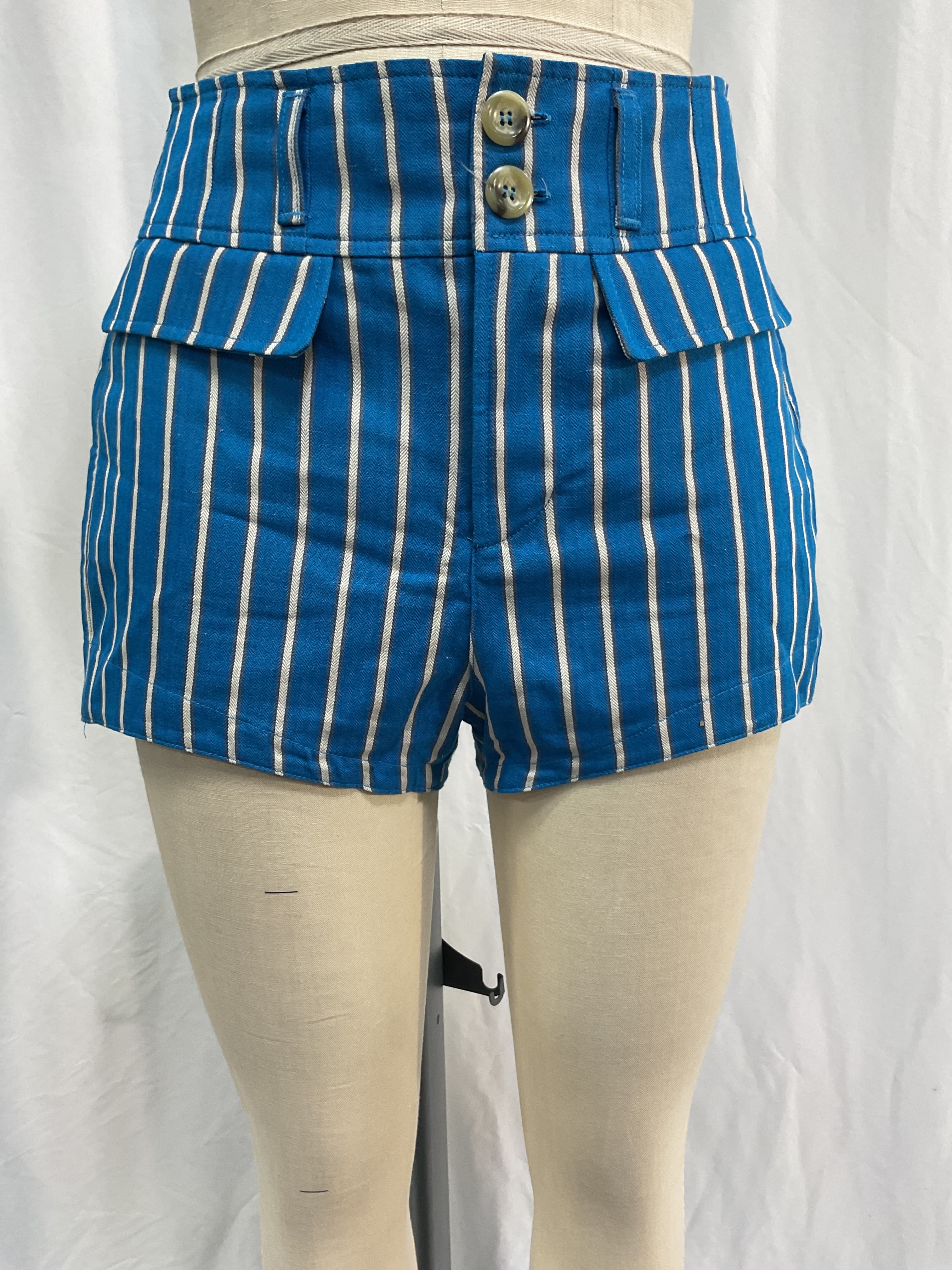 Paolo Striped Cotton-Linen Shorts - Image 2