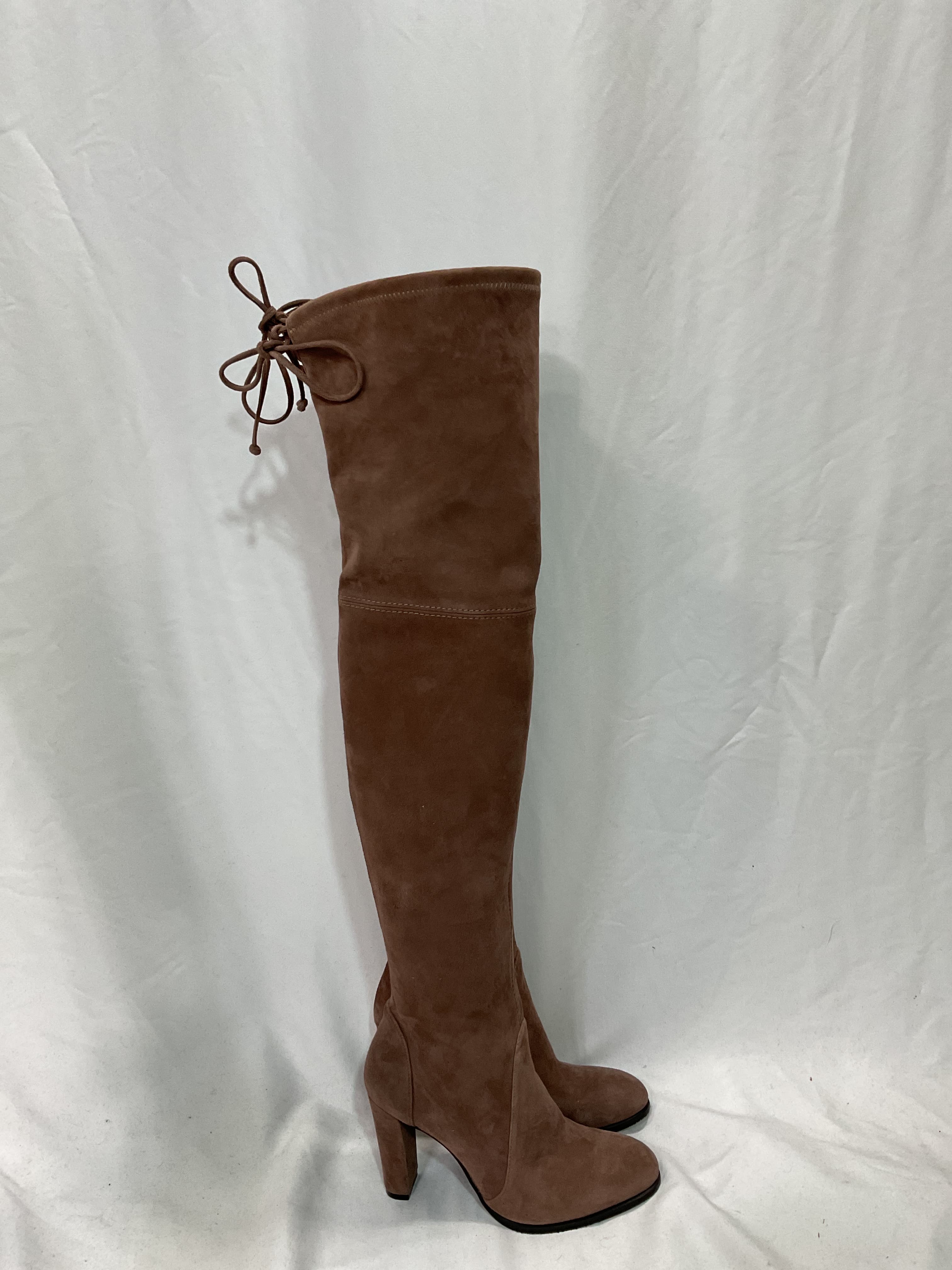 Highland Boot In Taupe - Image 2